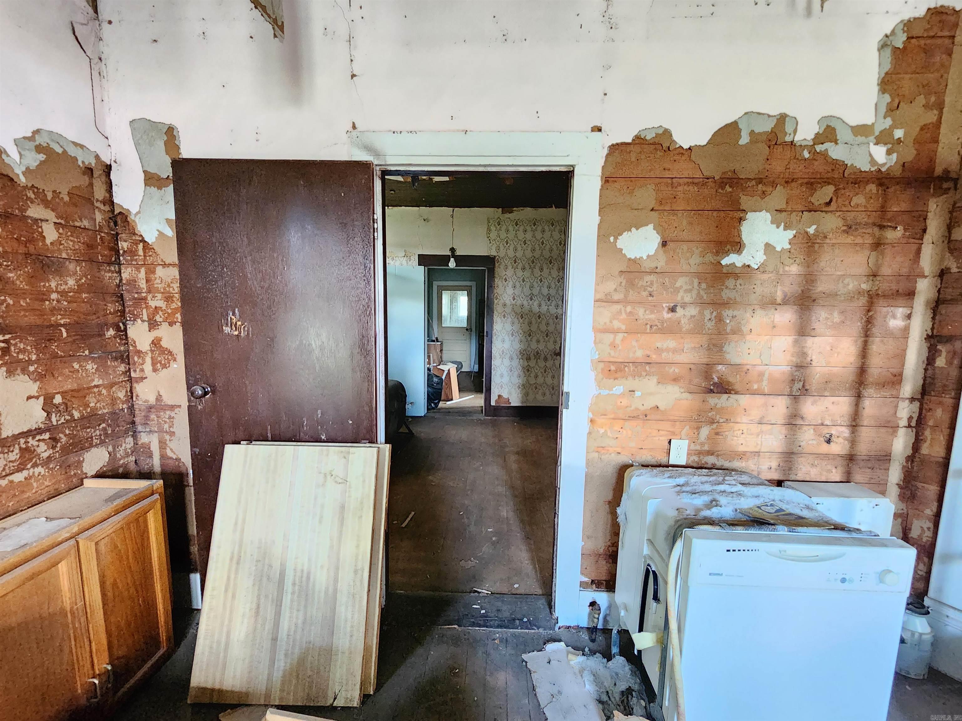 4906  HWY 367 S.  McRae, AR
