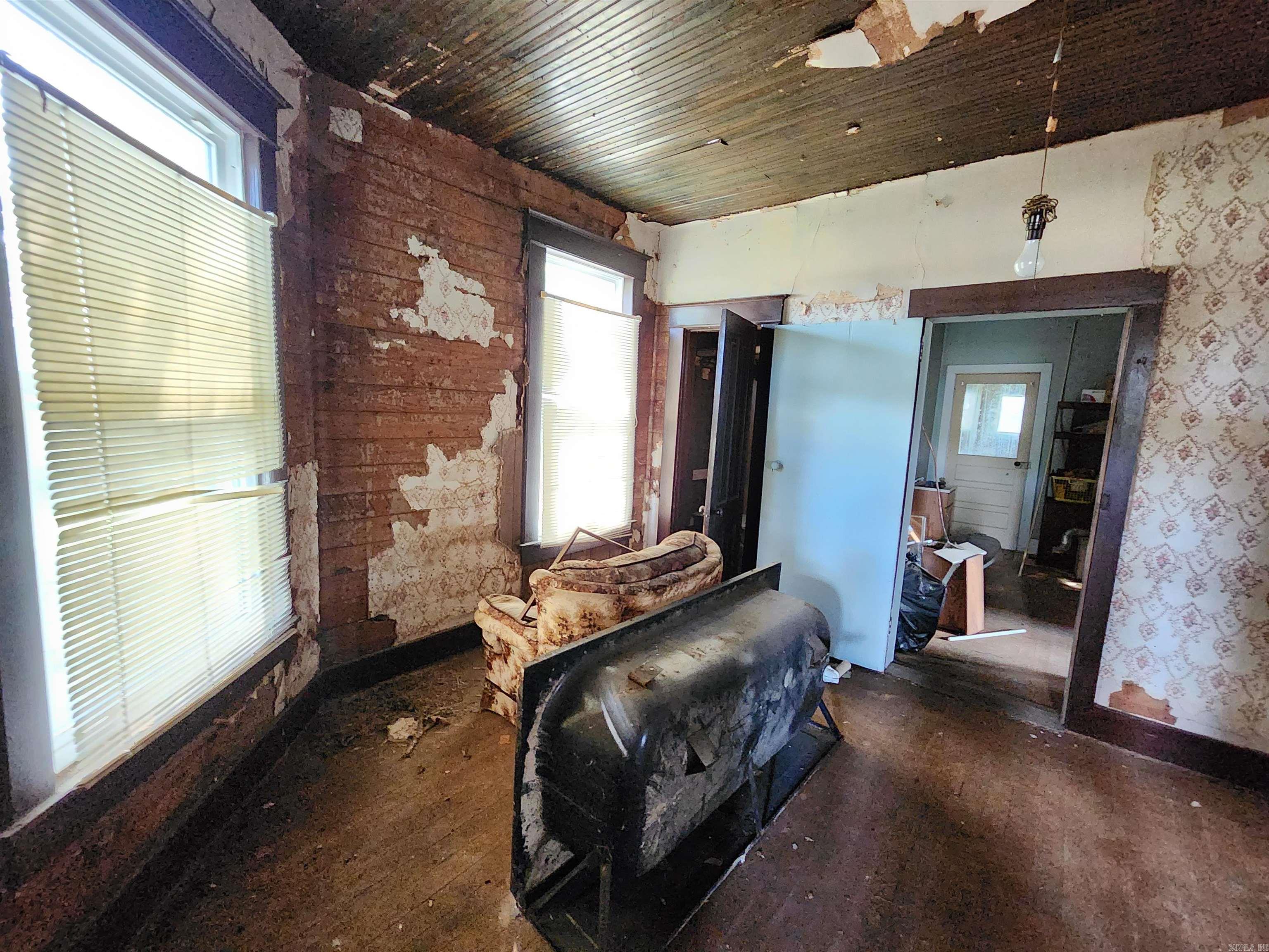 4906  HWY 367 S.  McRae, AR