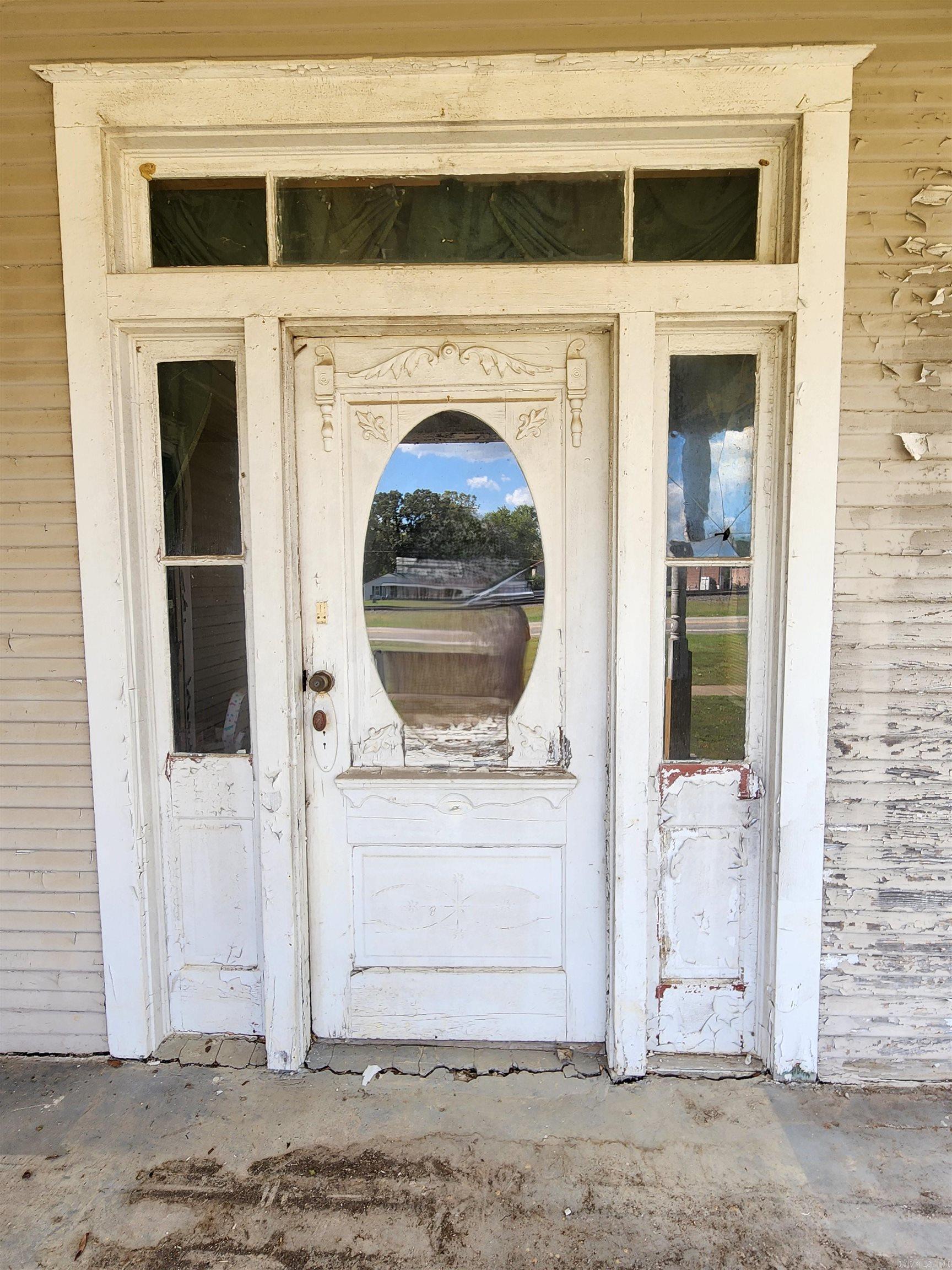 4906  HWY 367 S.  McRae, AR