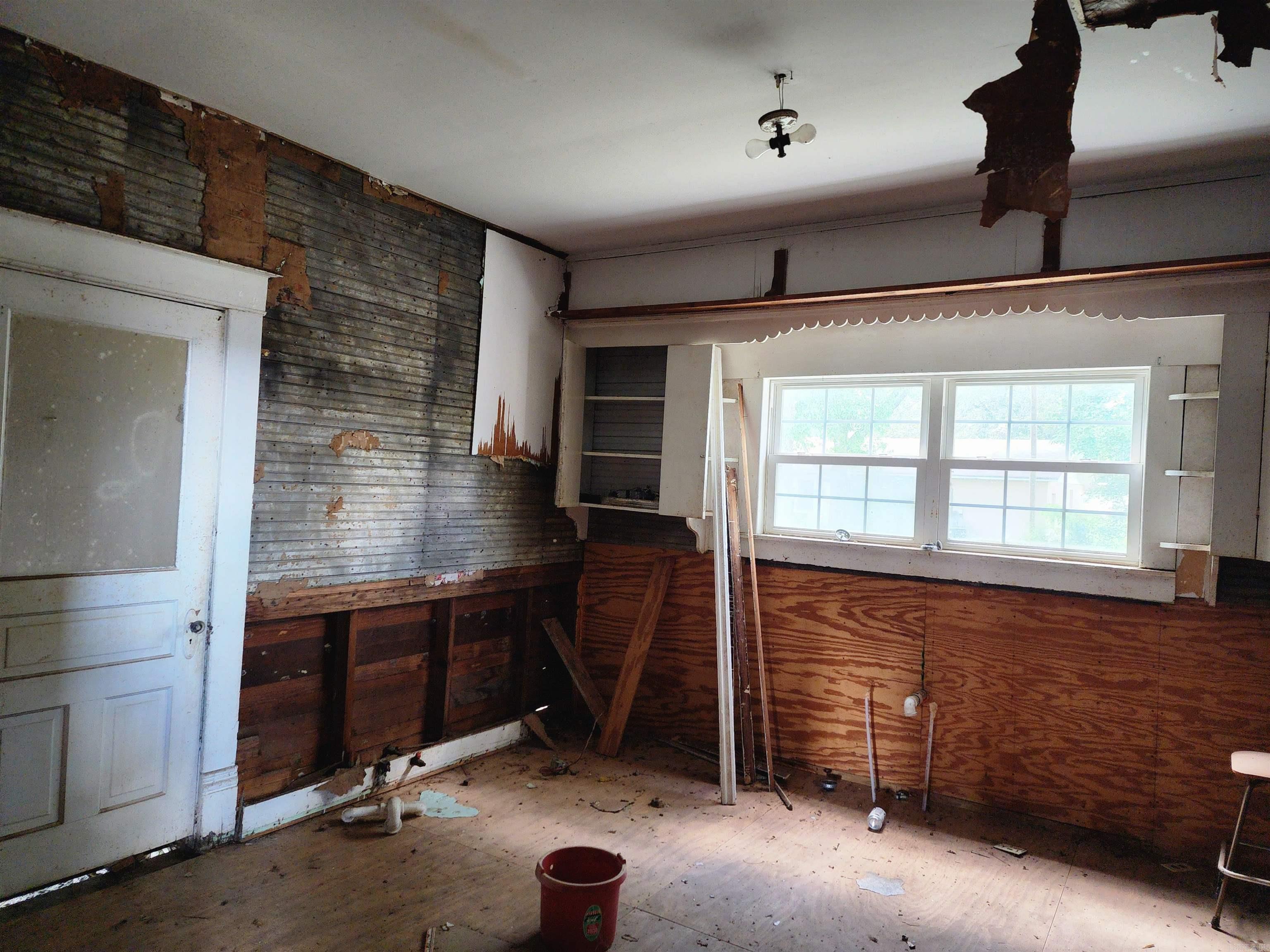 4906  HWY 367 S.  McRae, AR
