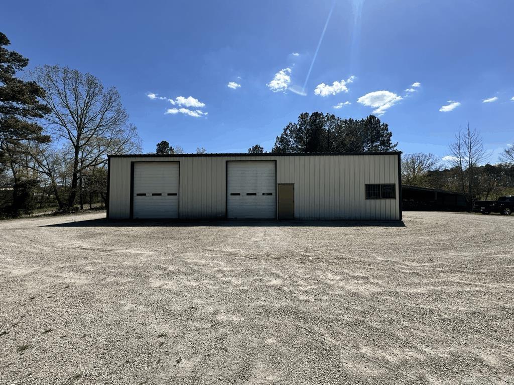 2637 E Highway 270  Mount Ida, AR