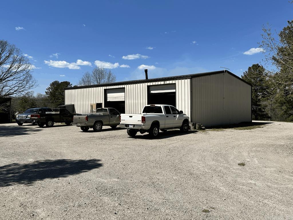 2637 E Highway 270  Mount Ida, AR
