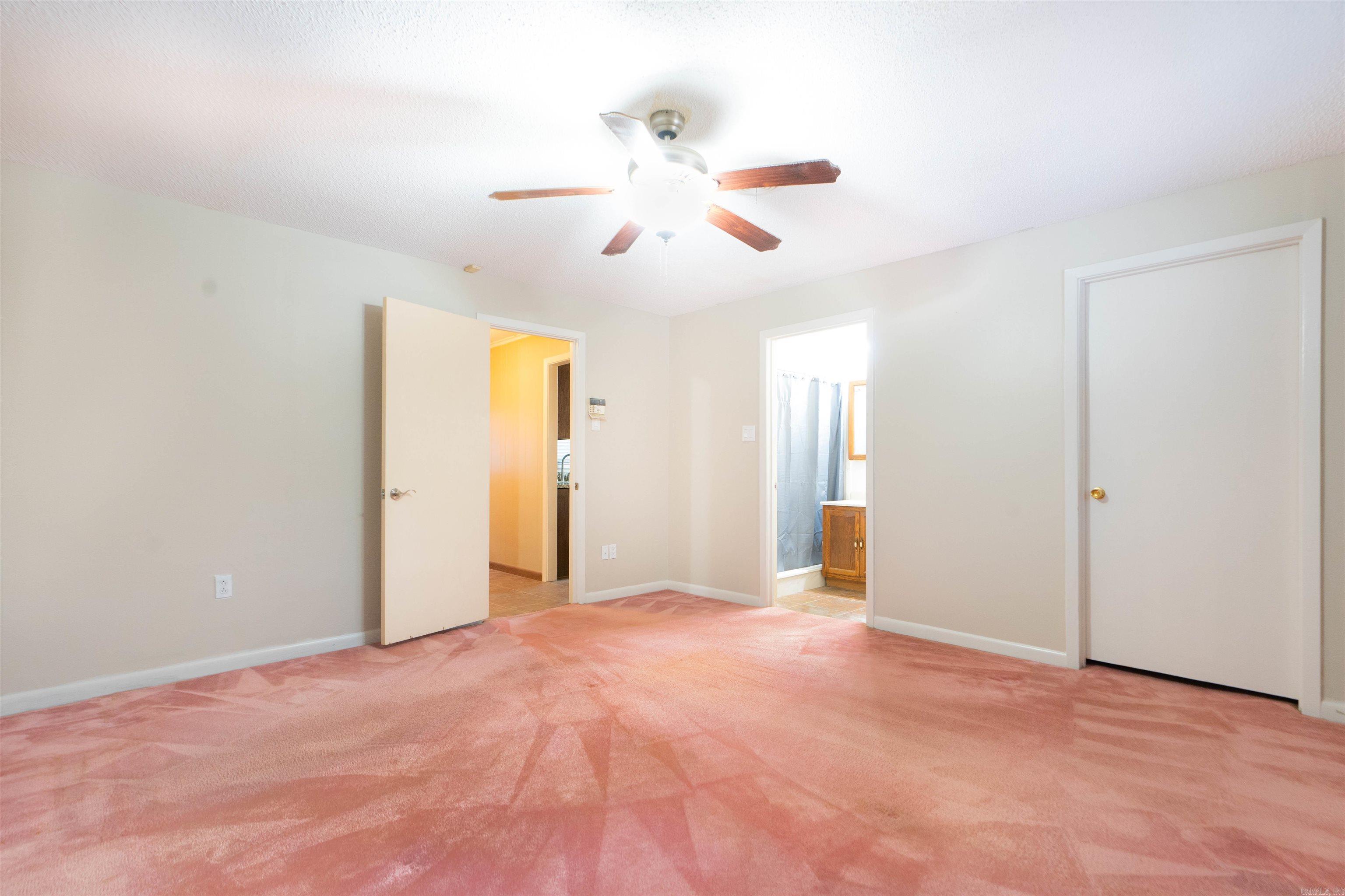 124  Valley Dr  Helena, AR