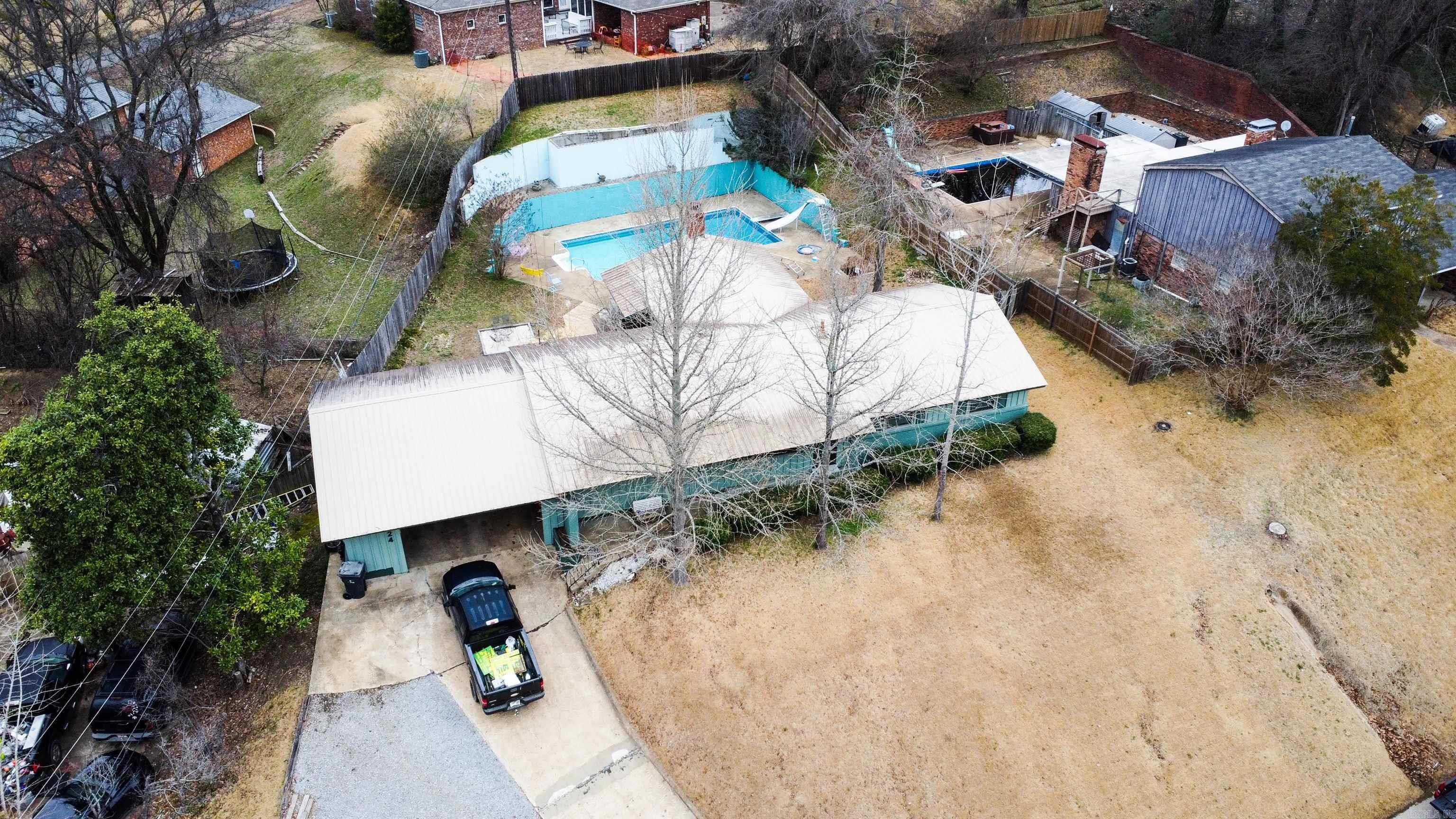 124  Valley Dr  Helena, AR