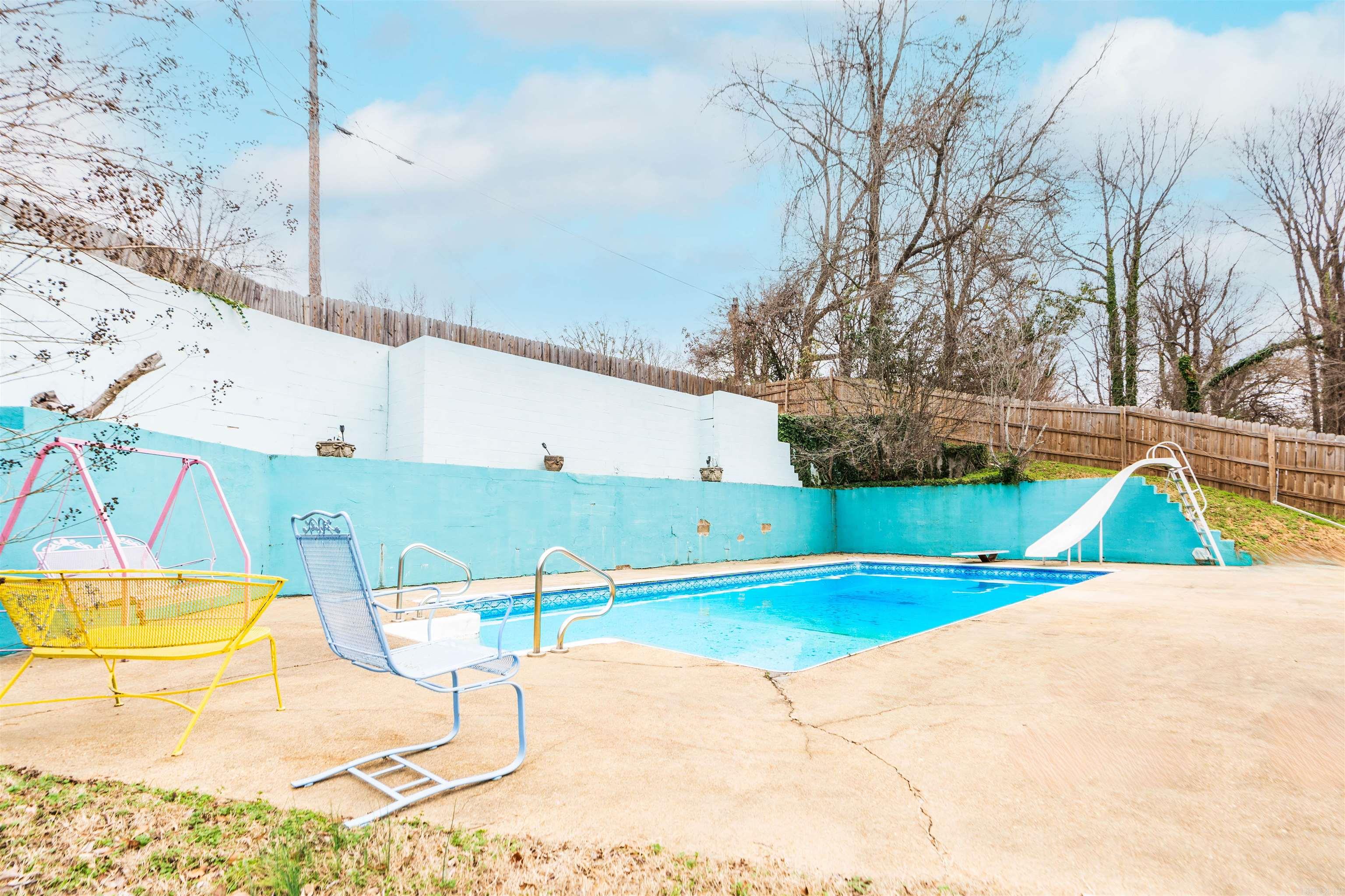 124  Valley Dr  Helena, AR