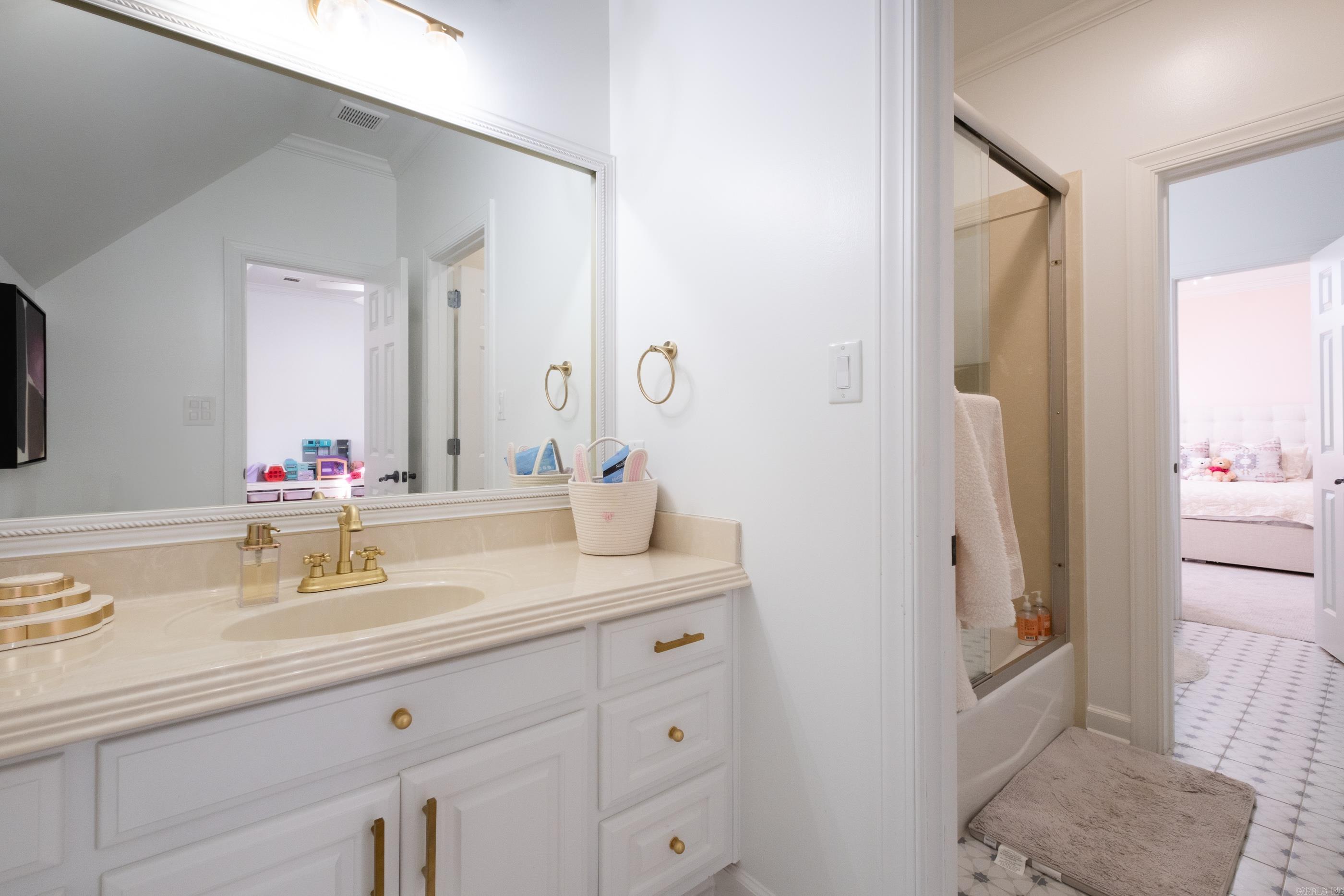 35  Sologne  Little Rock, AR