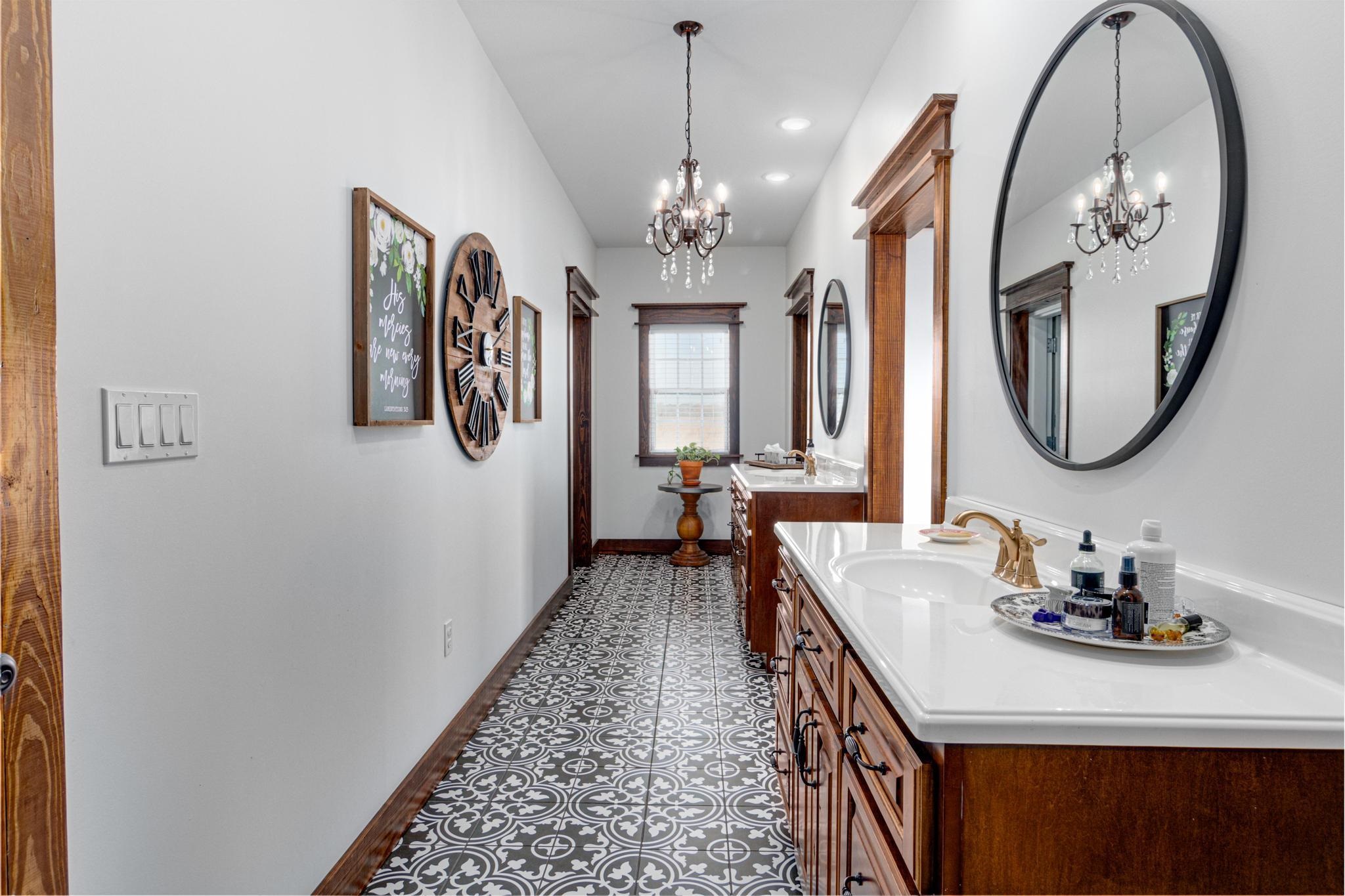 700 GREENE 834 ROAD Paragould, AR 72450-0000