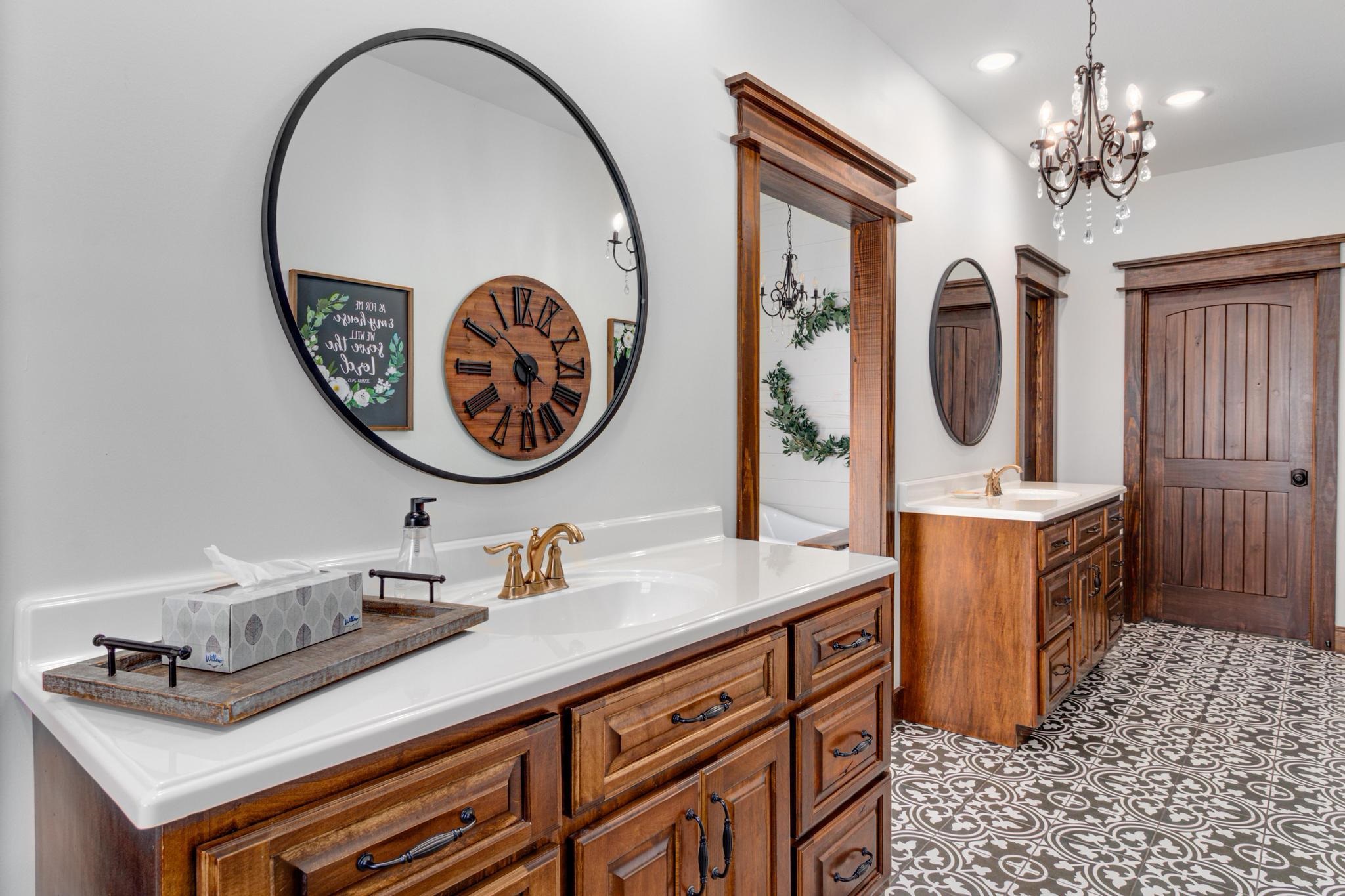 700 GREENE 834 ROAD Paragould, AR 72450-0000