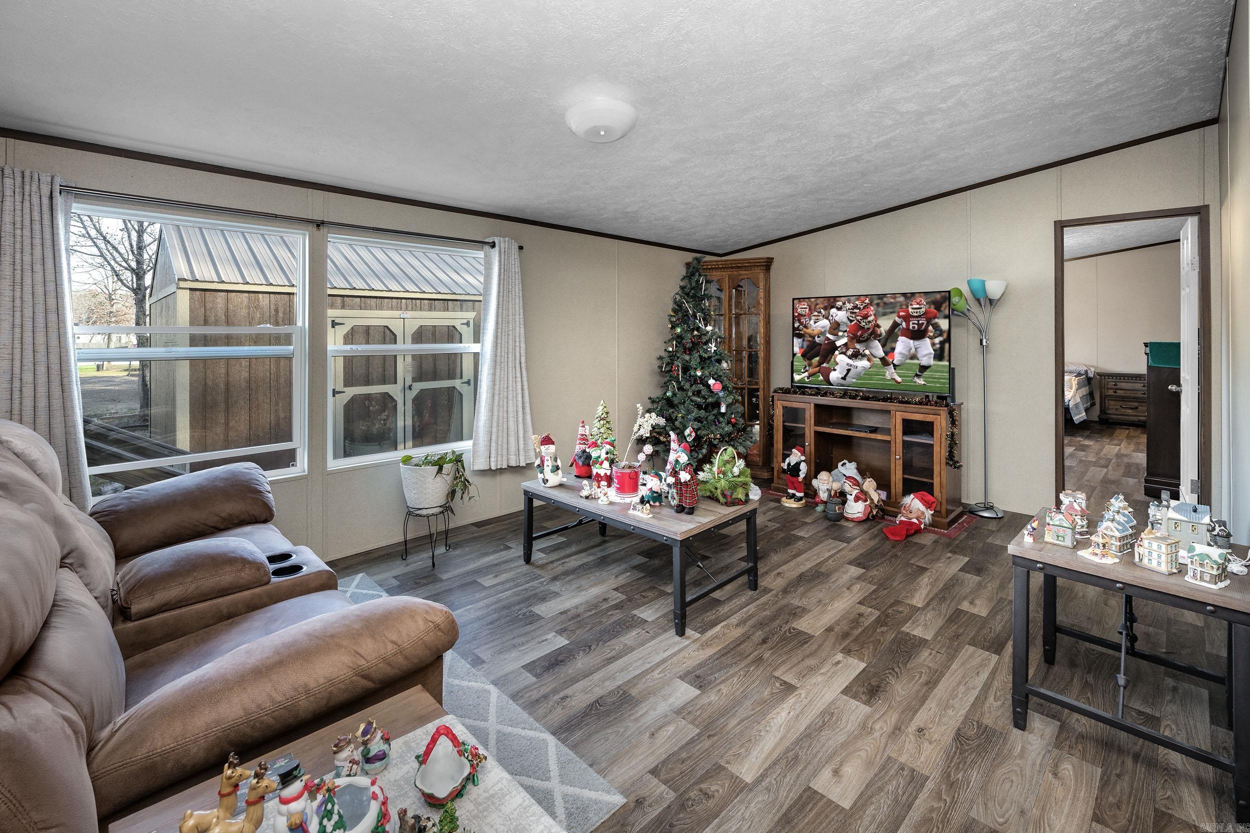 1313  Madeline  Benton, AR