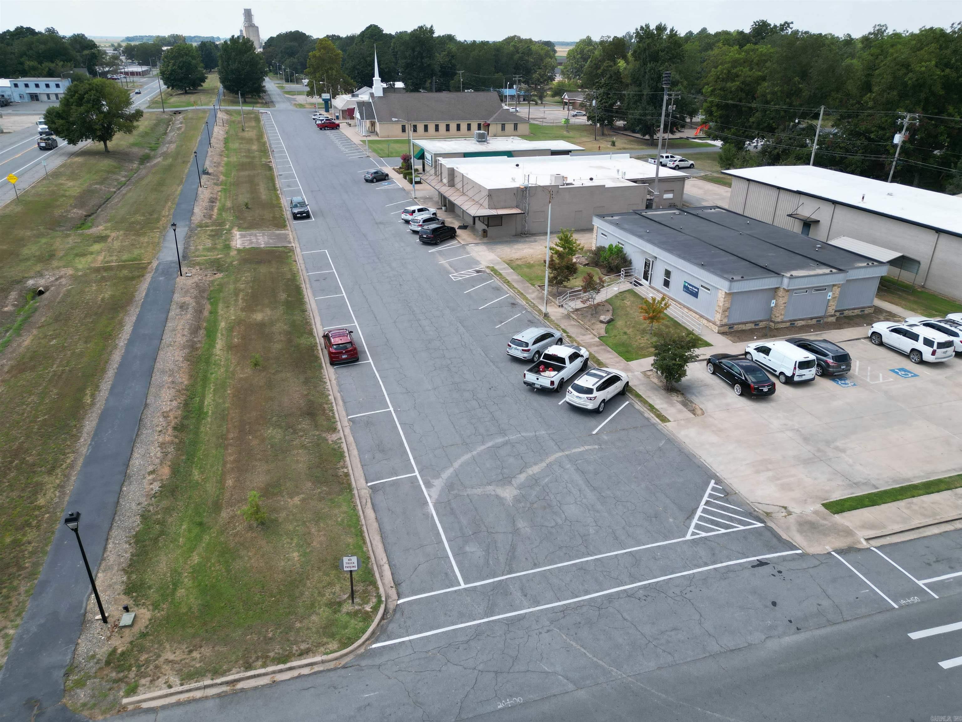 100 E Front  Hazen, AR