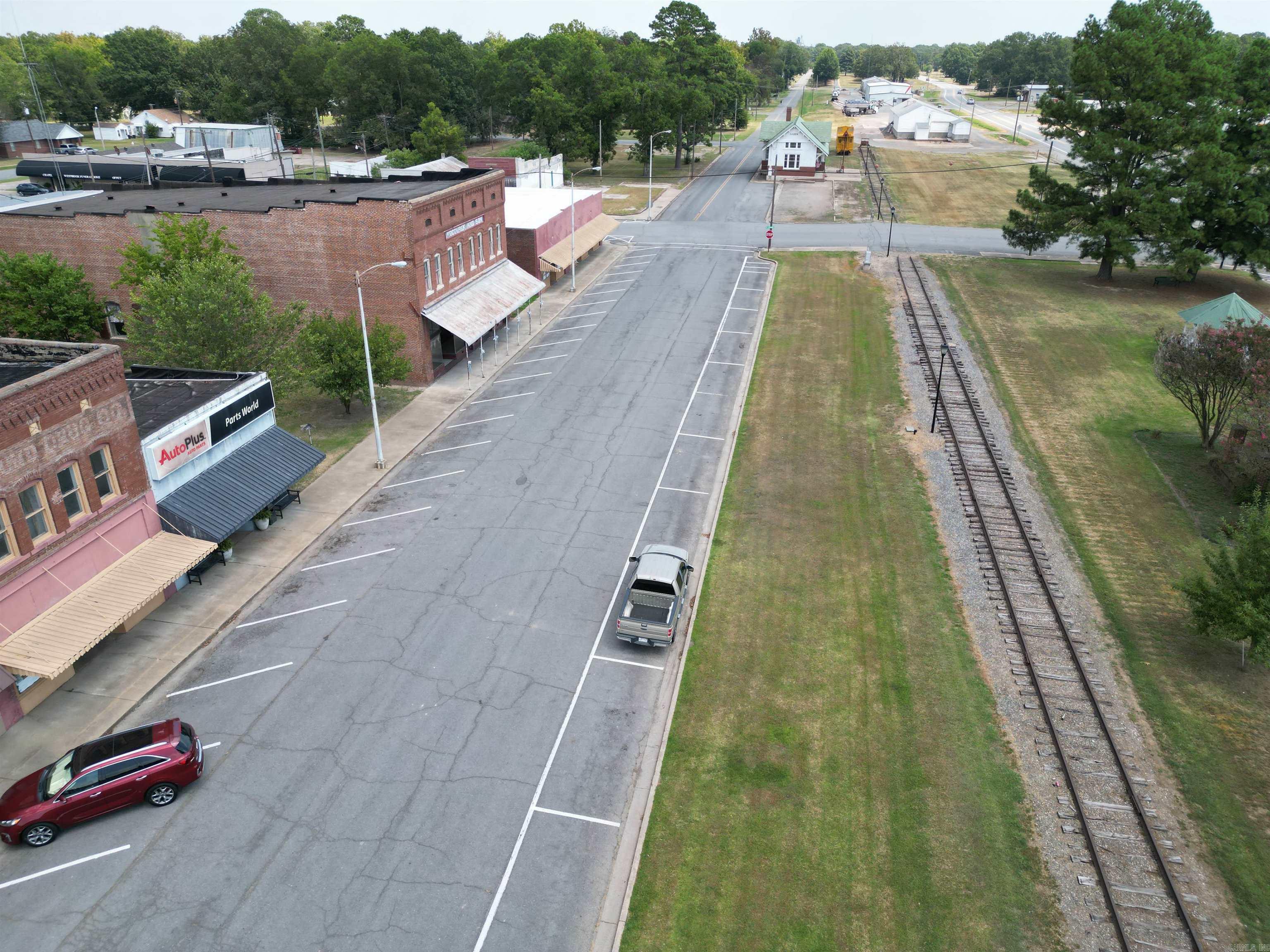 100 E Front  Hazen, AR