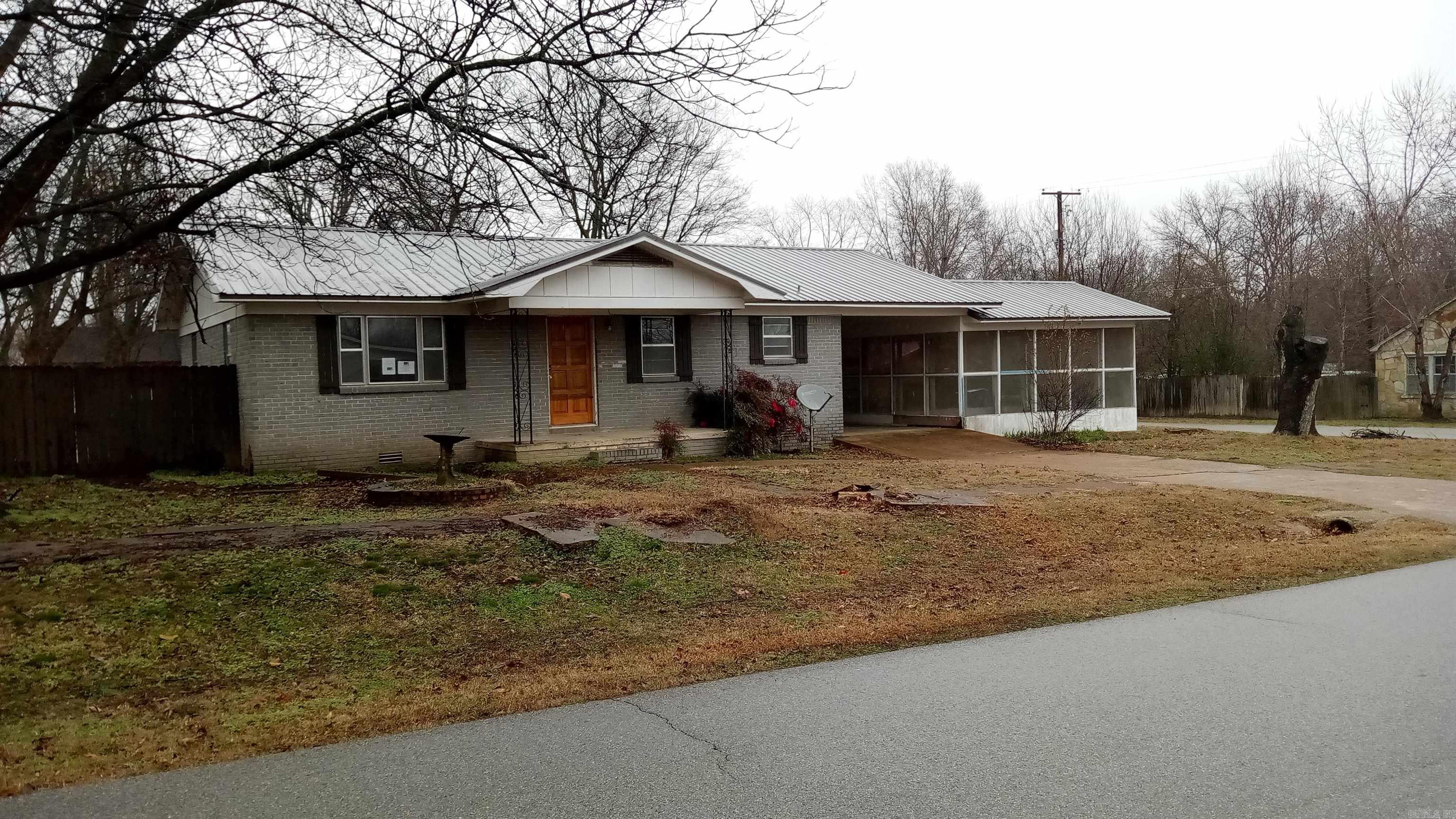 330  College  Newark, AR