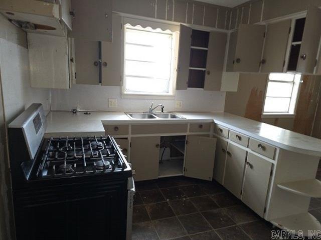 330  College  Newark, AR