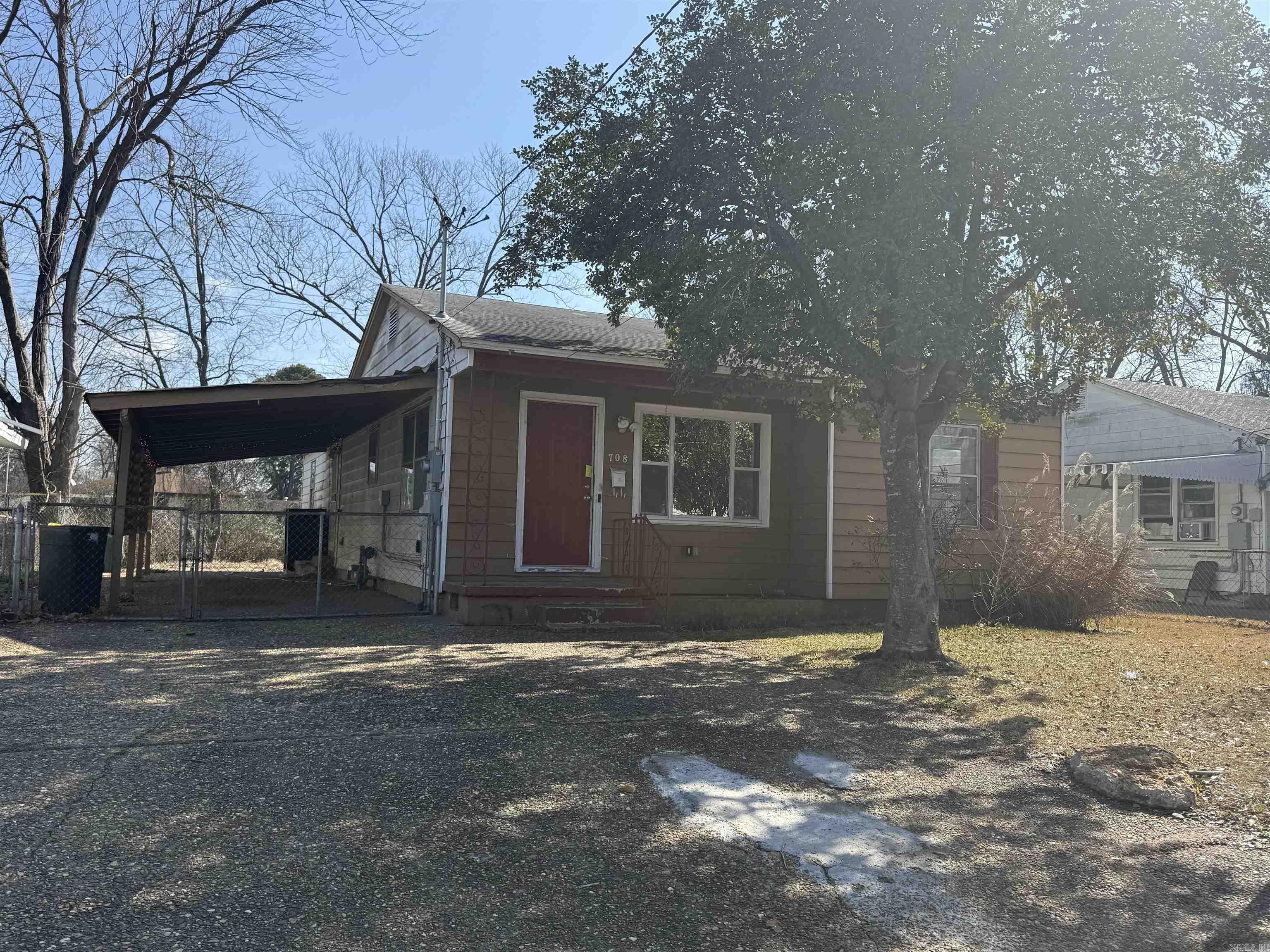 708  Mills  North Little Rock, AR