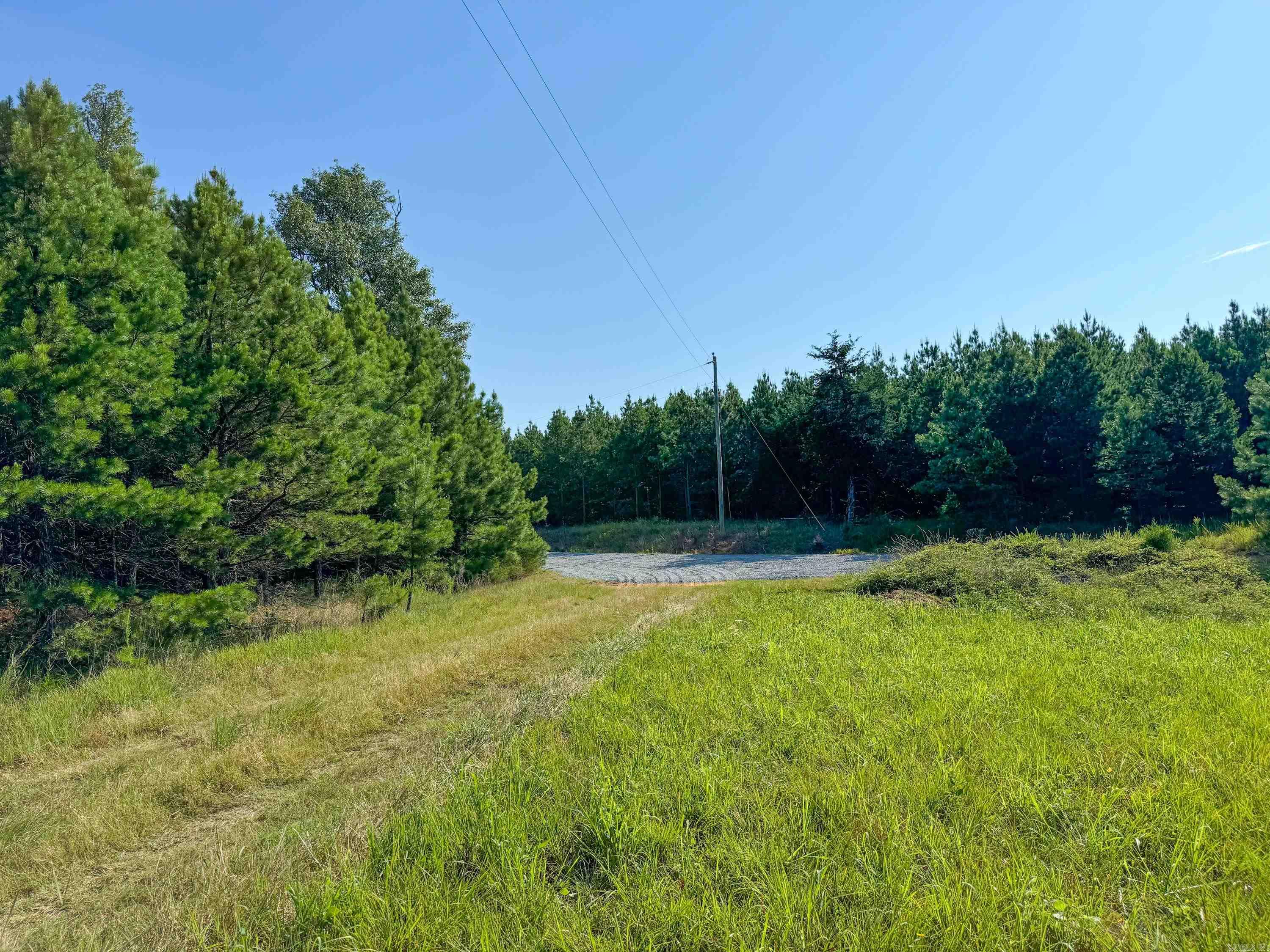 1079 W Crossroads  Quitman, AR