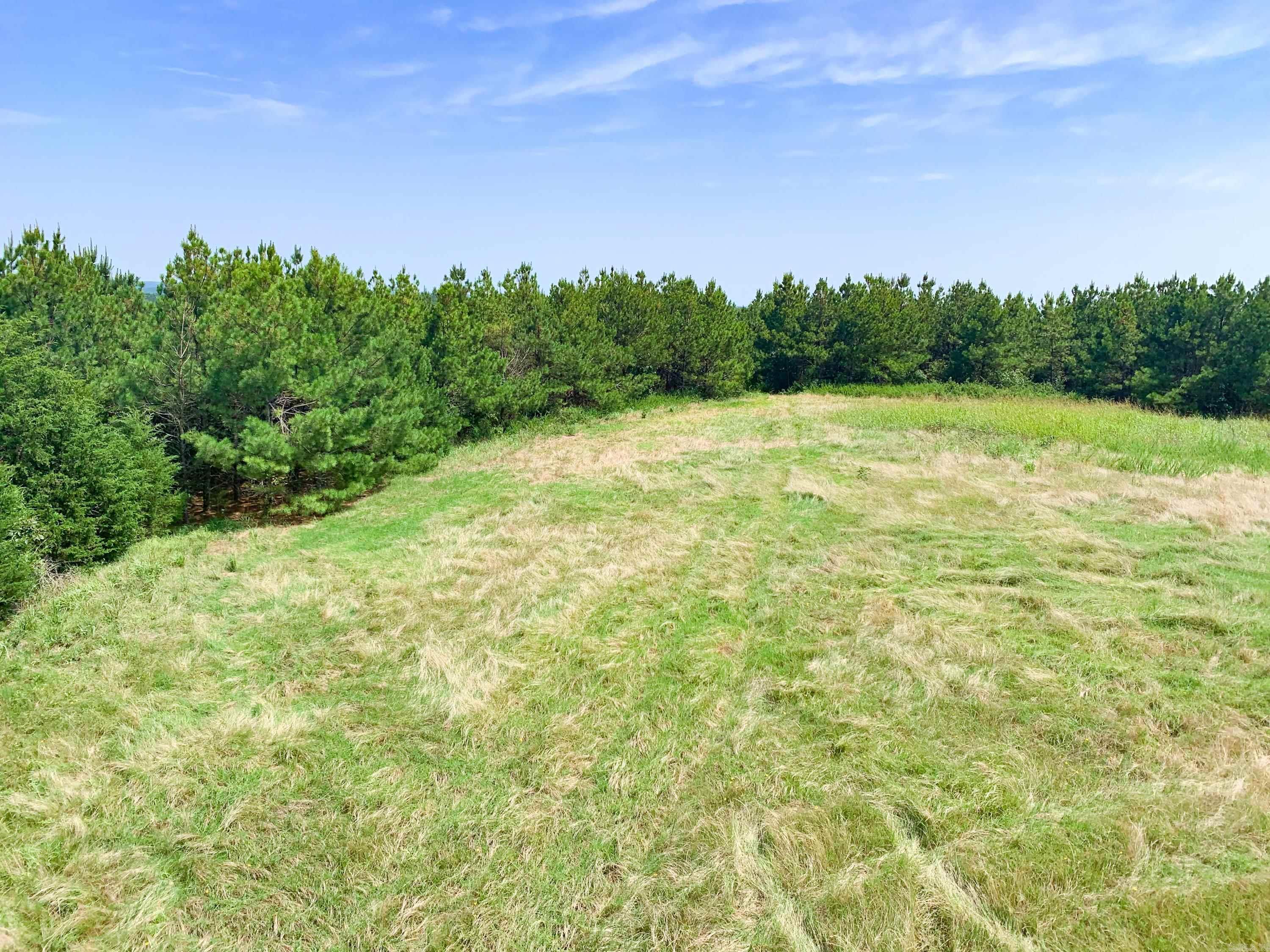 1079 W Crossroads  Quitman, AR