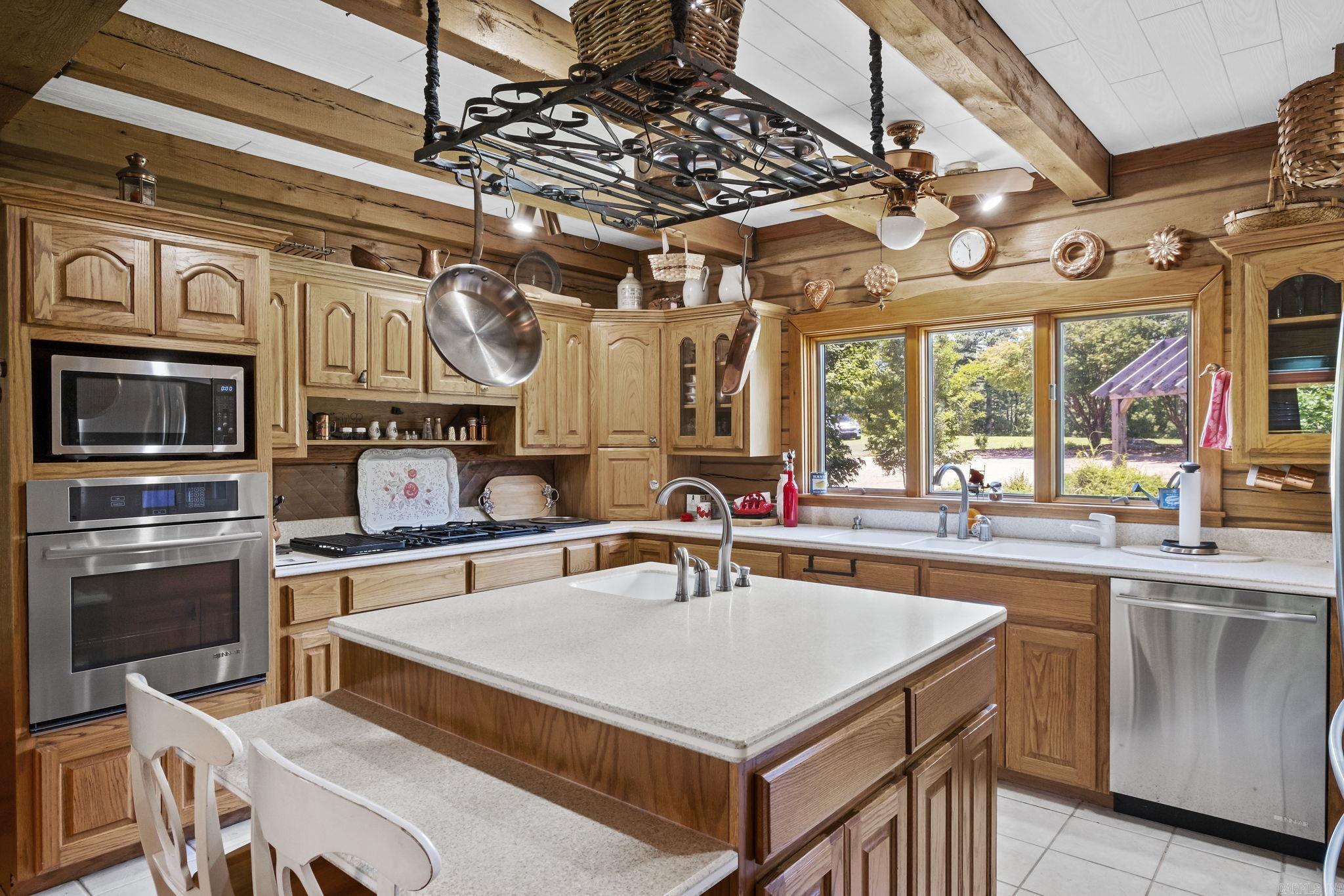 140  Vineyard  Searcy, AR