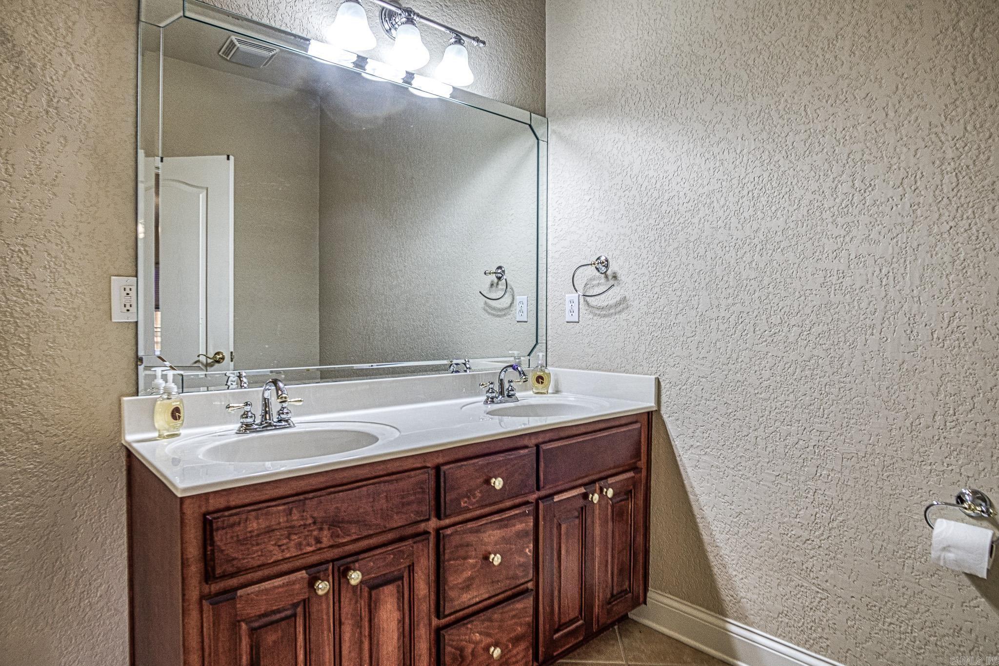 451  Lakeland  Hot Springs, AR