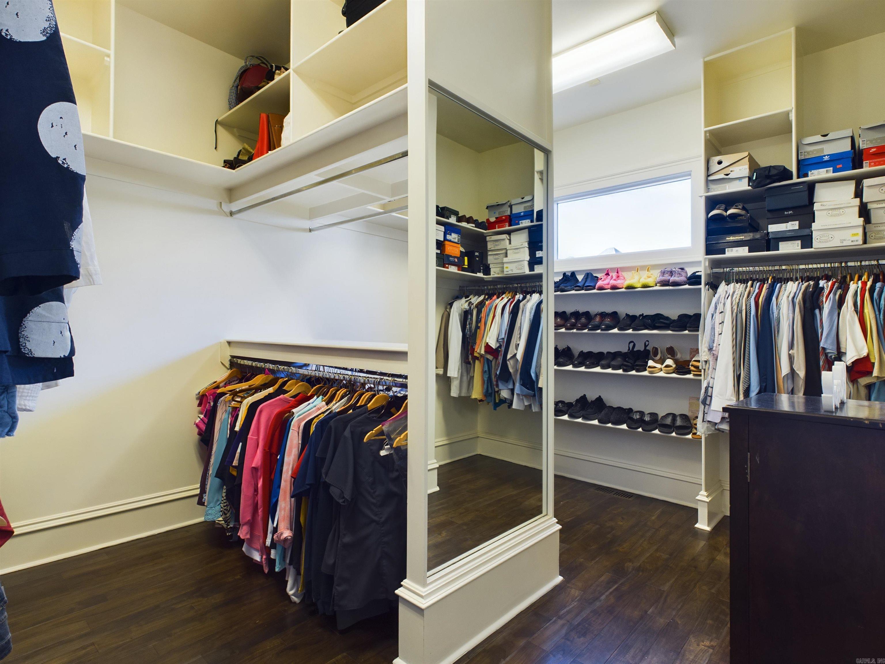 11  La Scala  Little Rock, AR