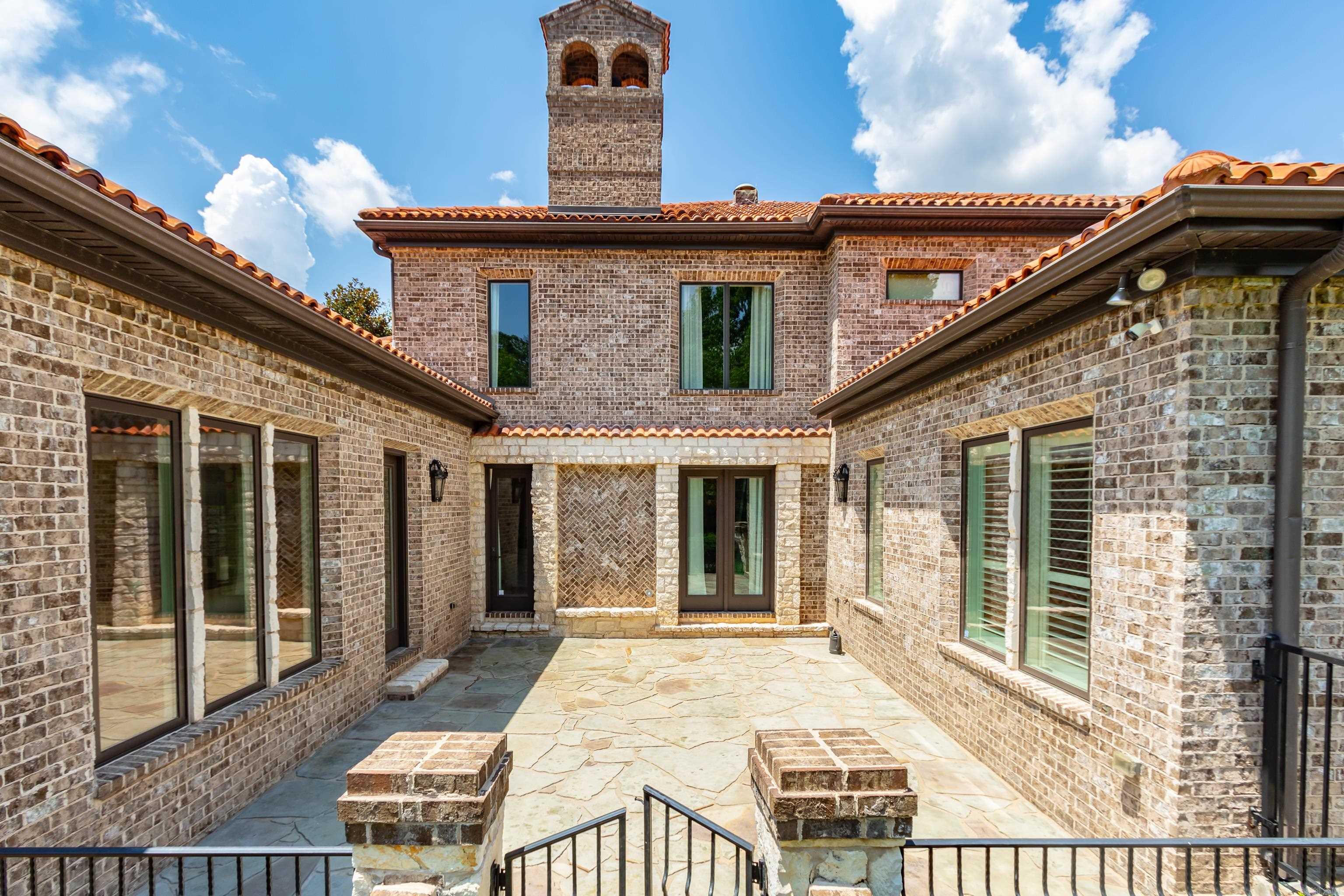 11  La Scala  Little Rock, AR