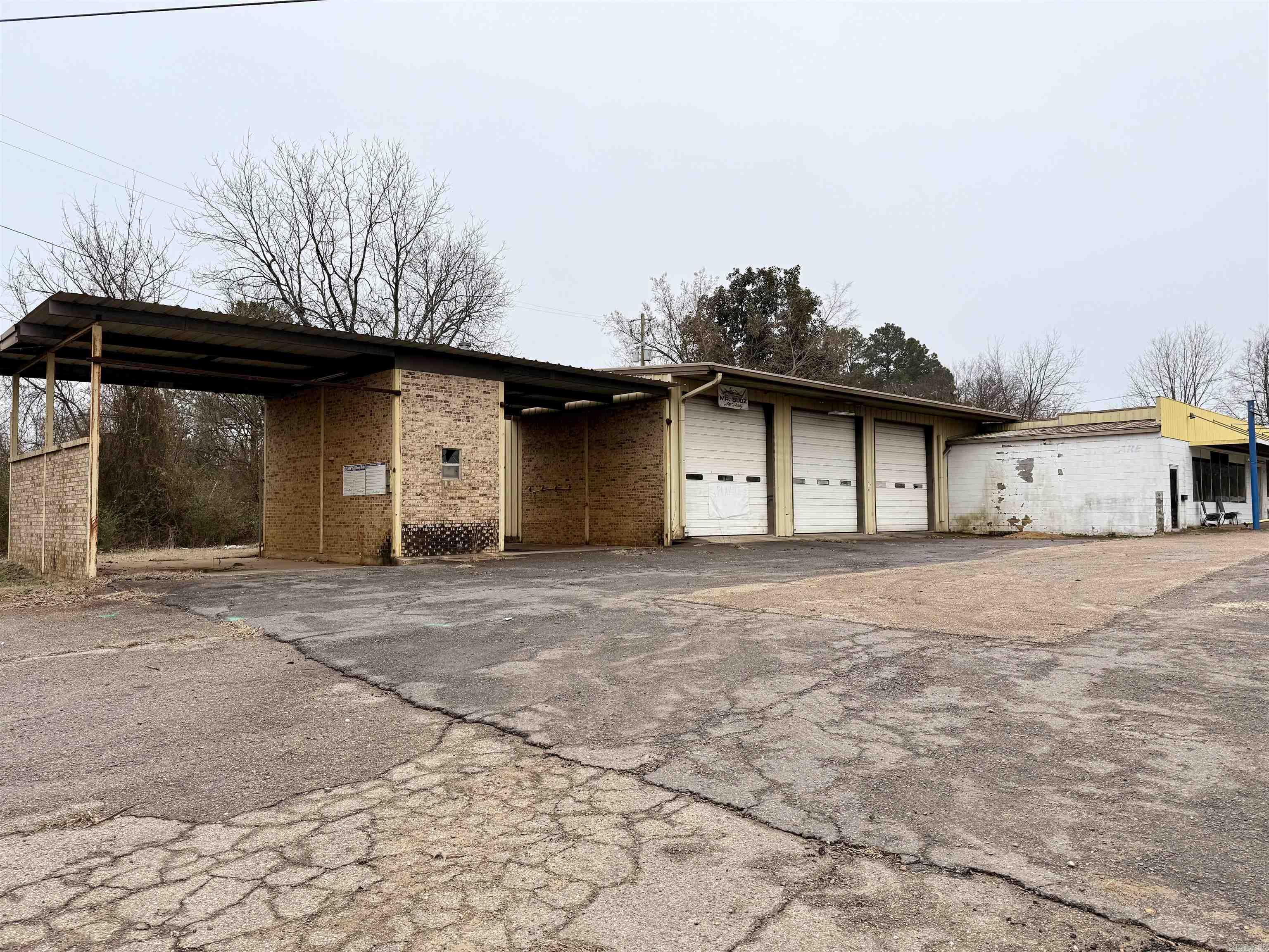 301 N Elm St  Gurdon, AR