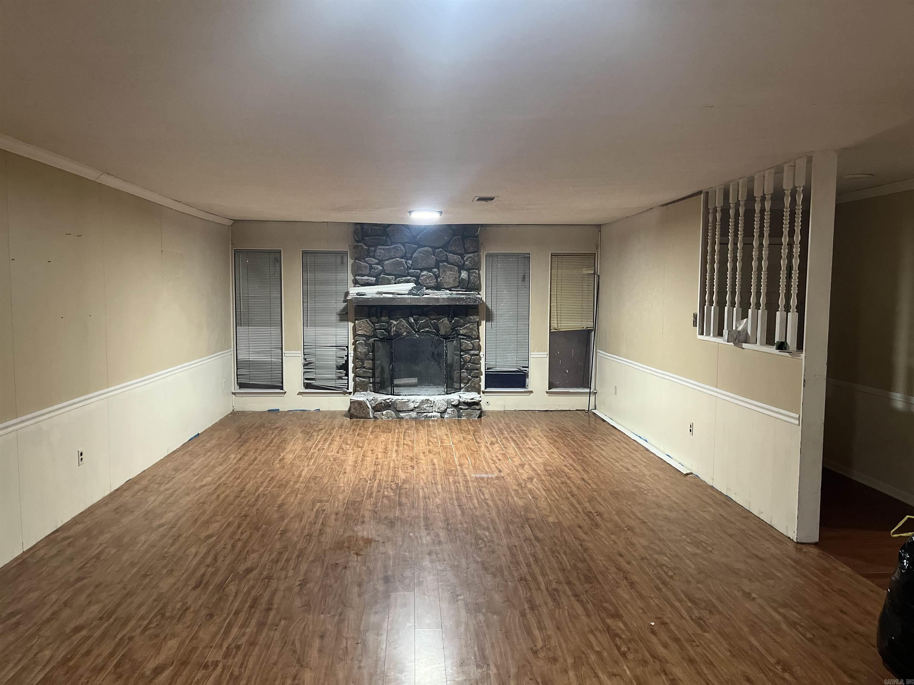 7009  Guinevere  Little Rock, AR