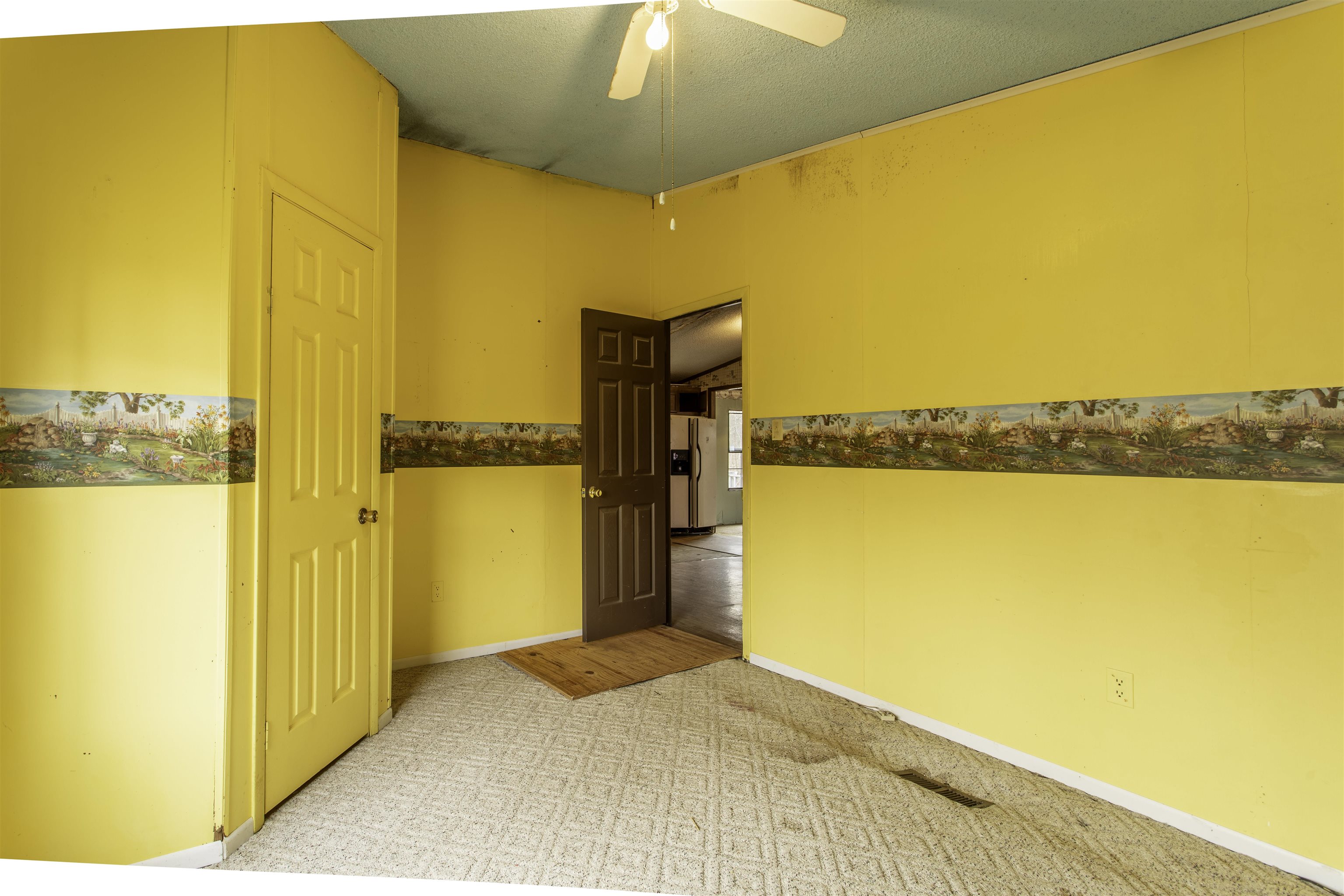 601  Woodland Hills  Hardy, AR