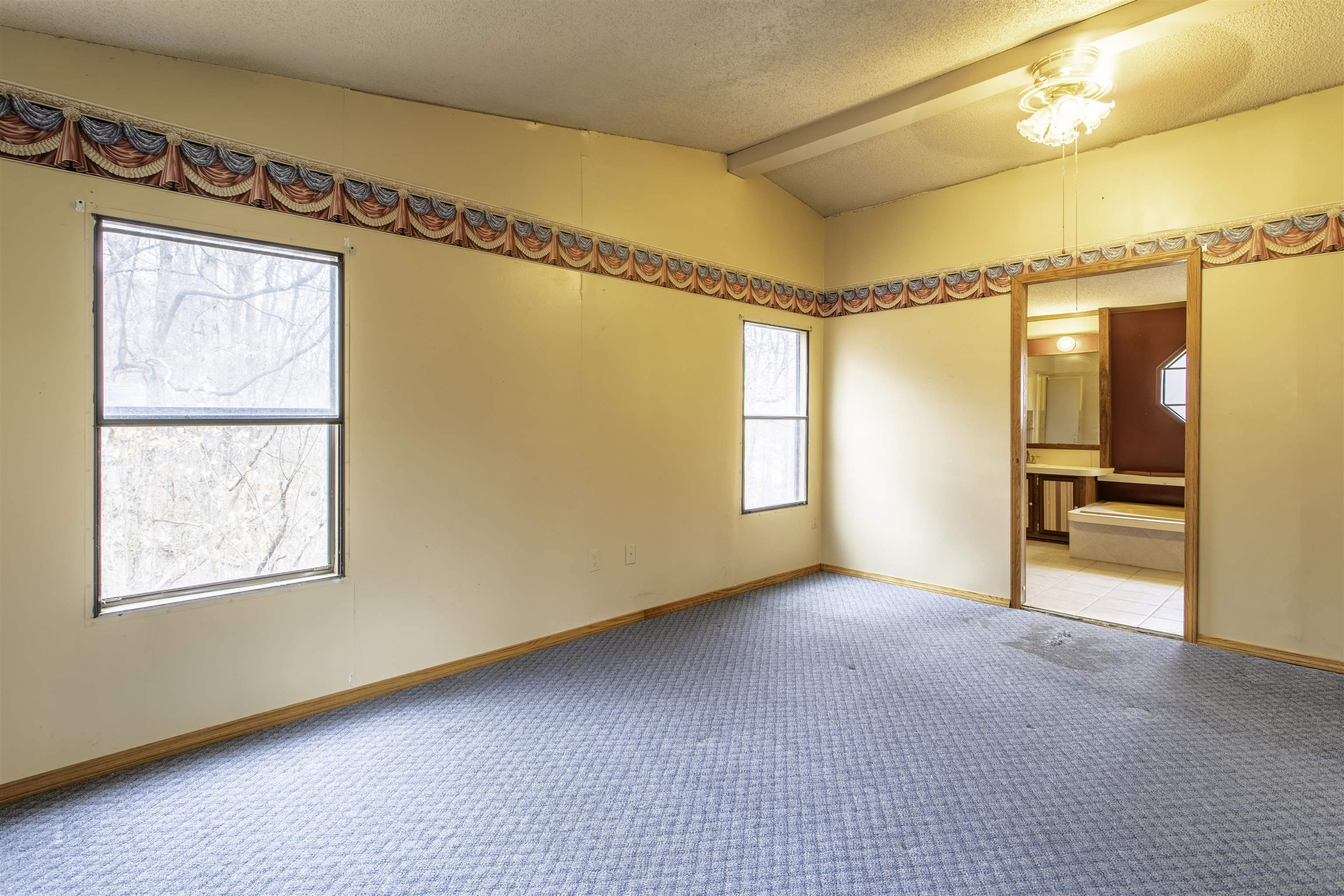 601  Woodland Hills  Hardy, AR