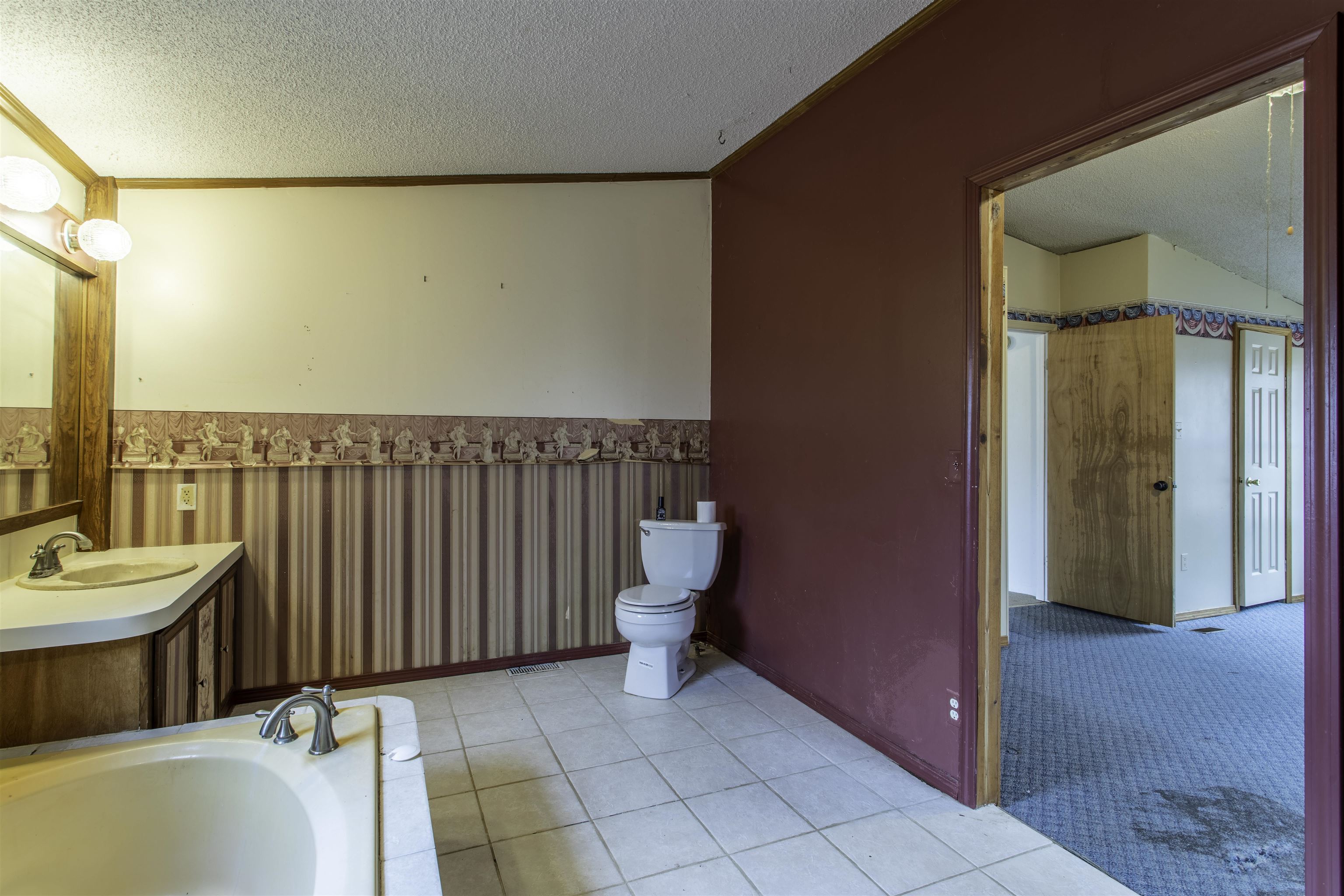 601  Woodland Hills  Hardy, AR