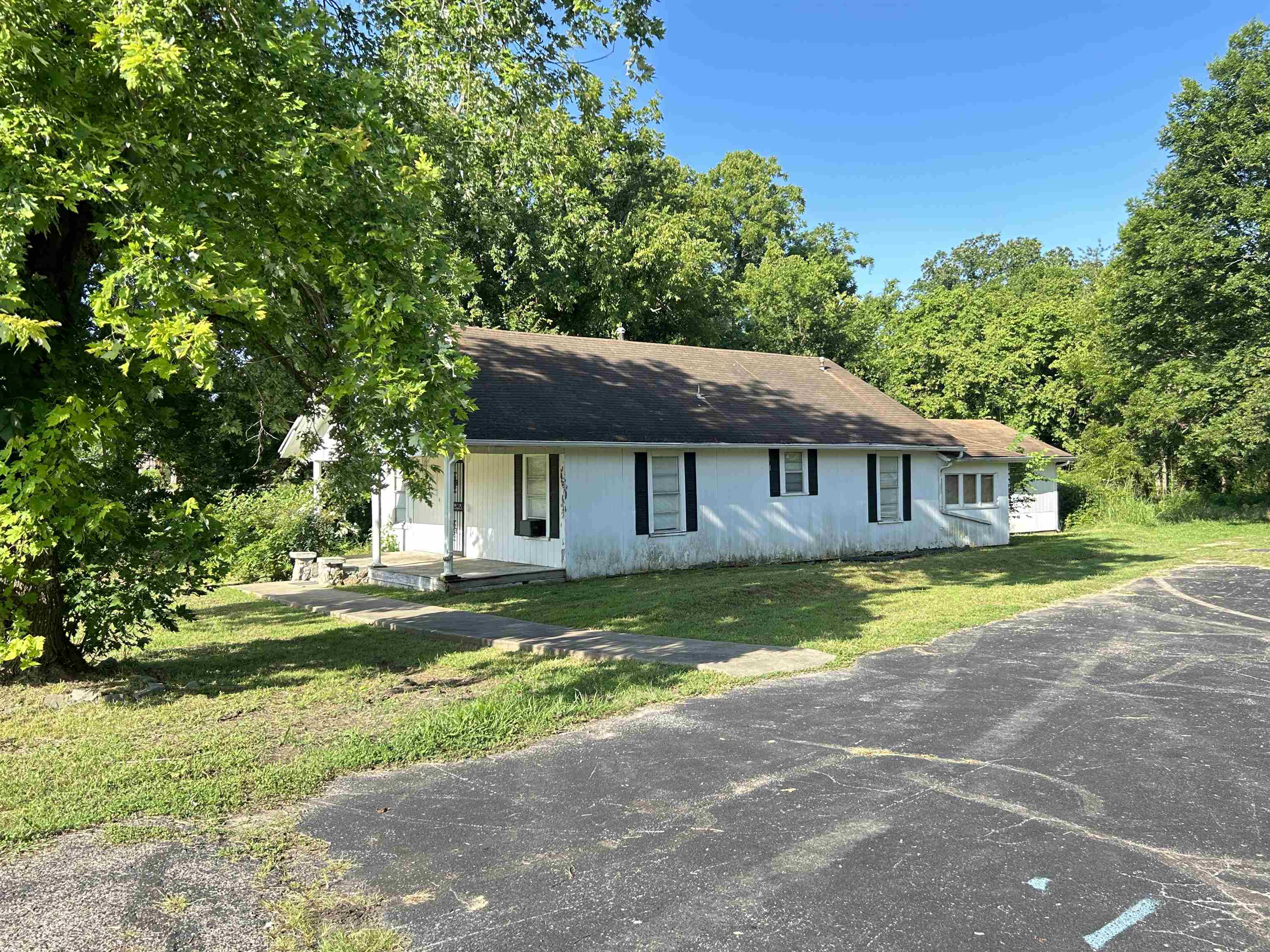 681  Ash Flat  Ash Flat, AR