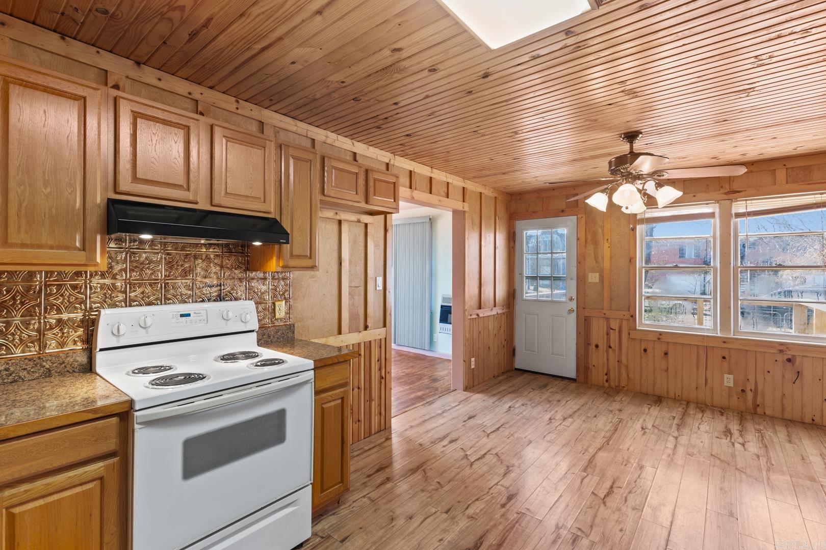 76 E 2nd Street  Waldron, AR
