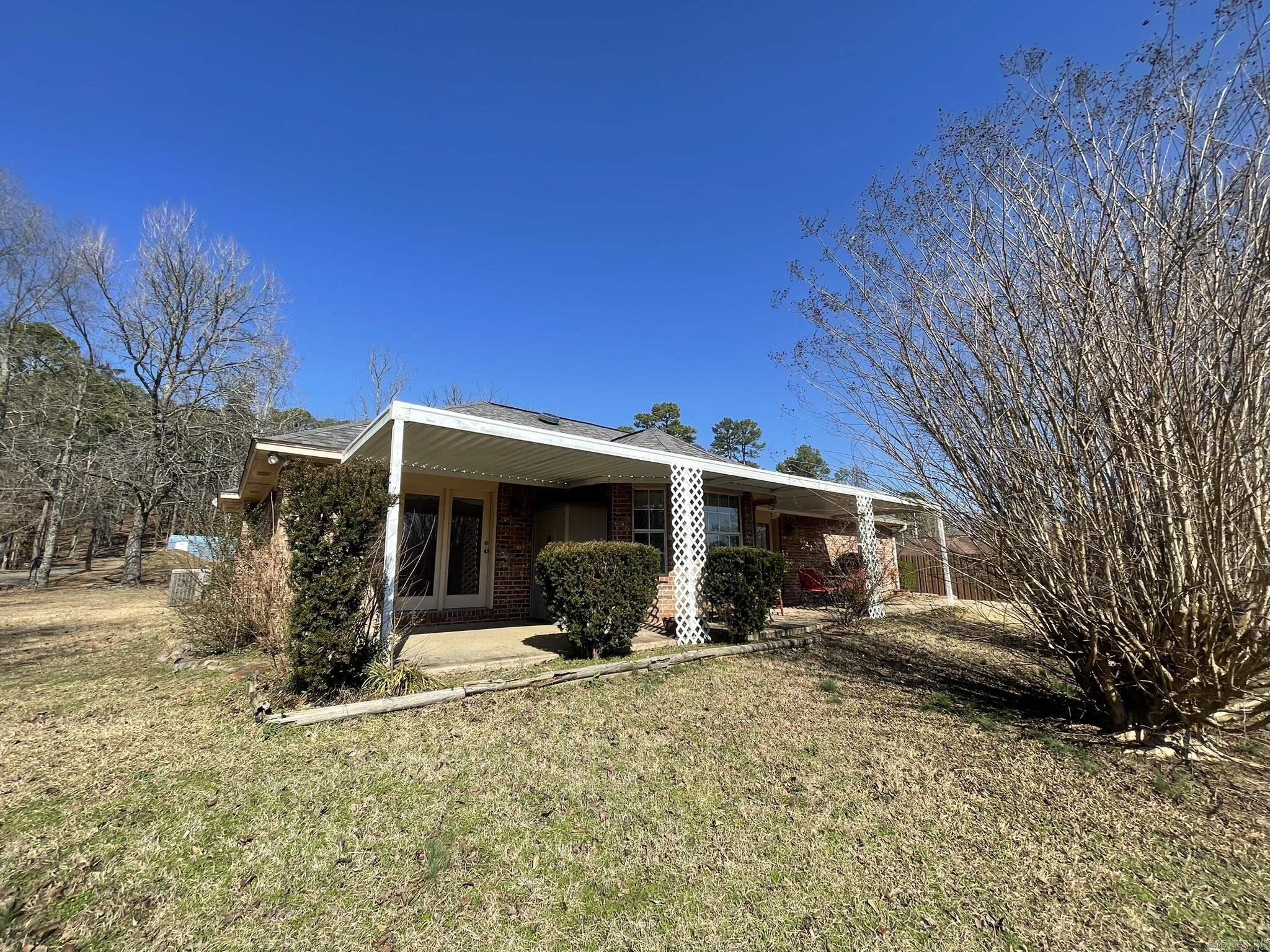 201 W Bullion  Mena, AR