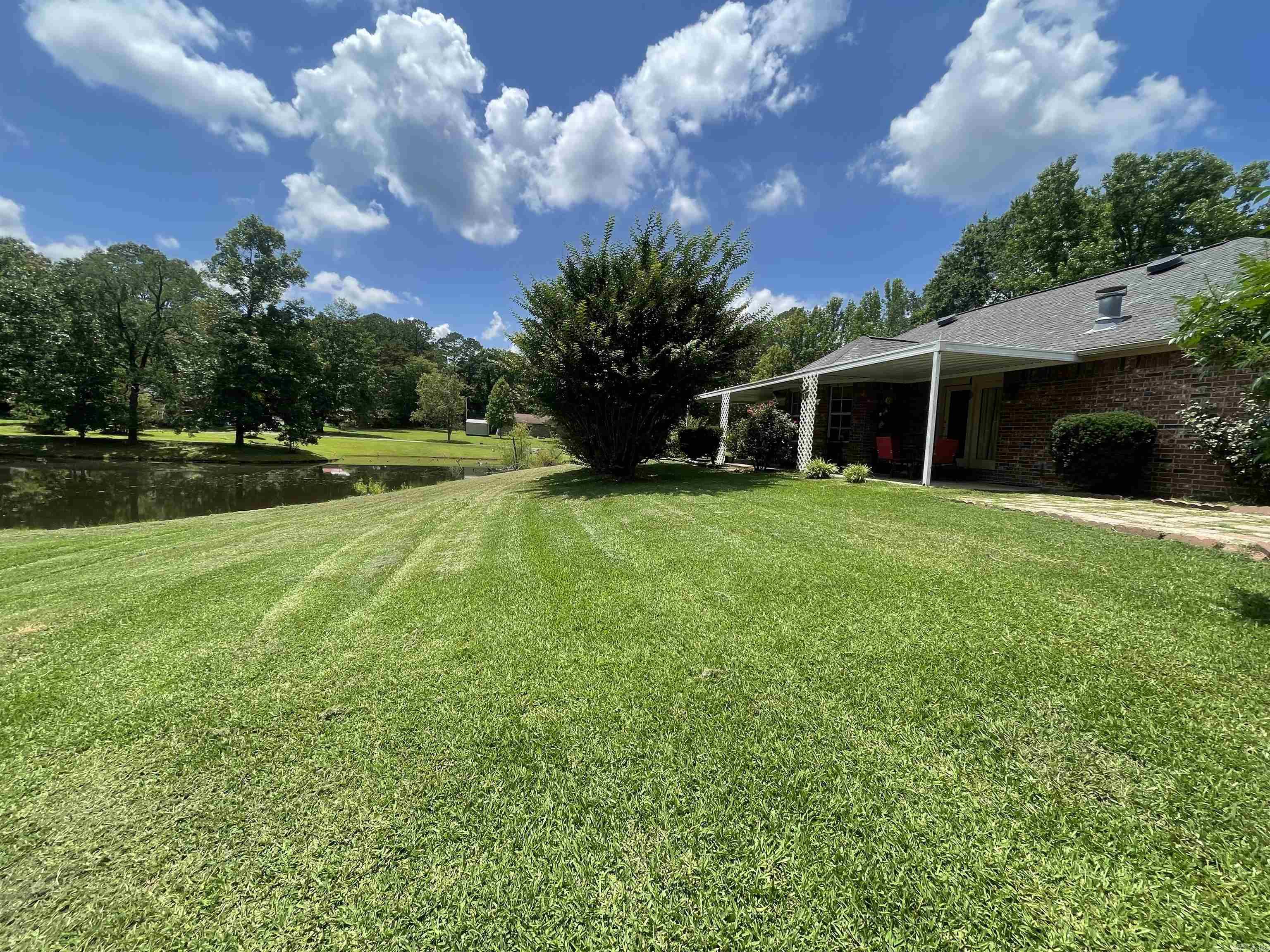 201 W Bullion Mena, AR 71953