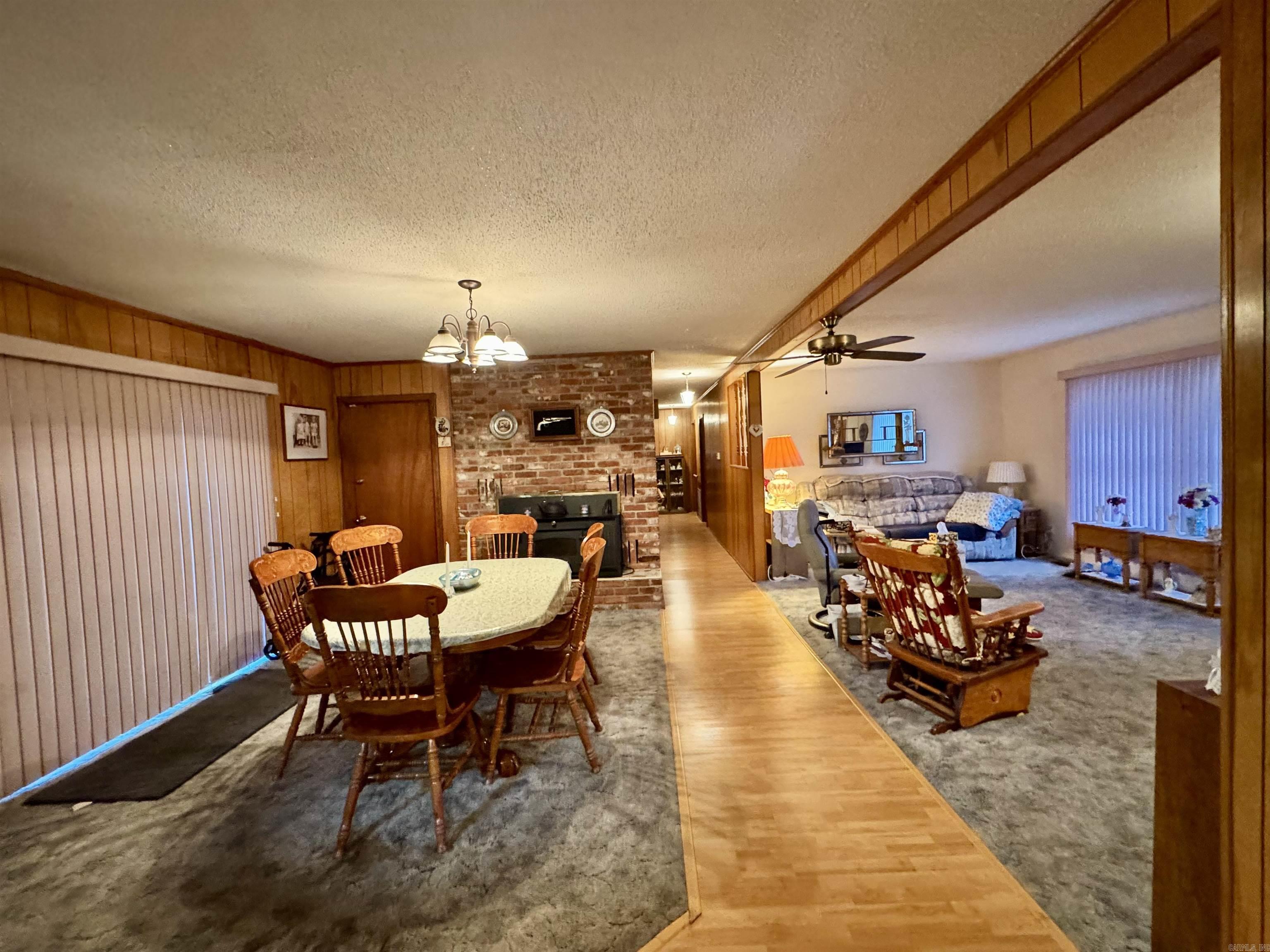 959  Twin Points Rd  Hot Springs, AR