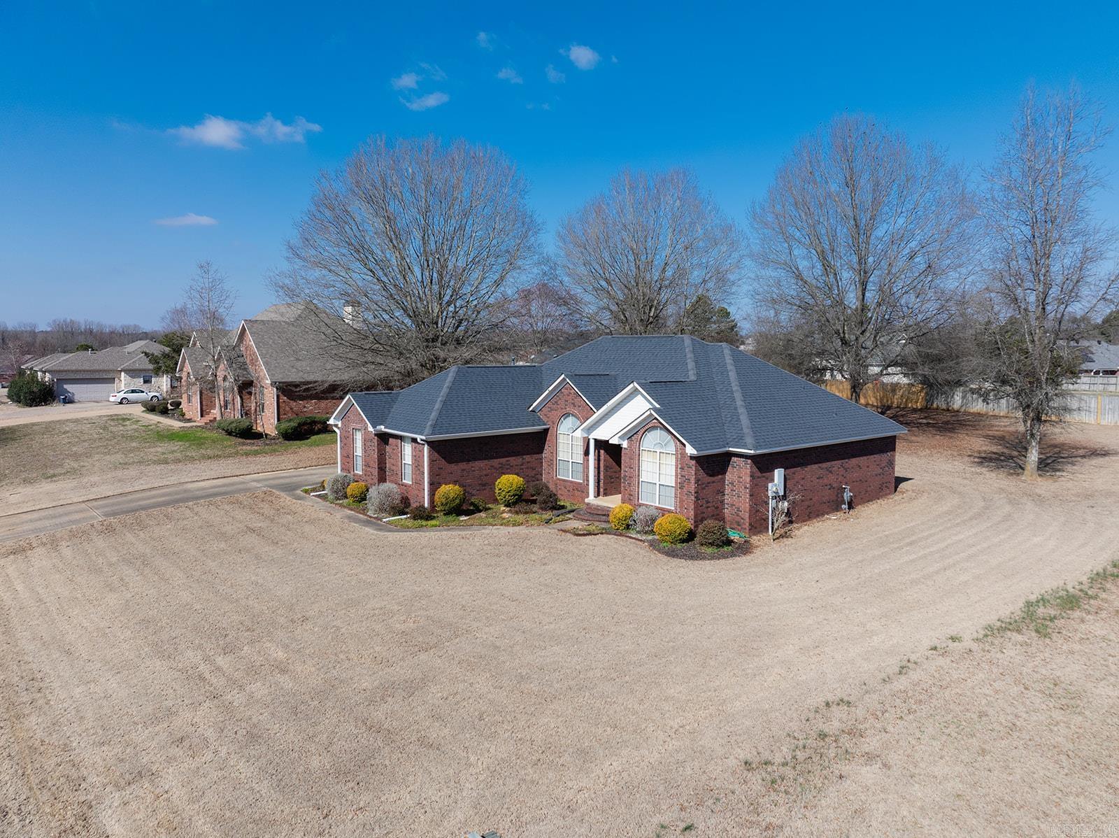 2112  Duane  Beebe, AR