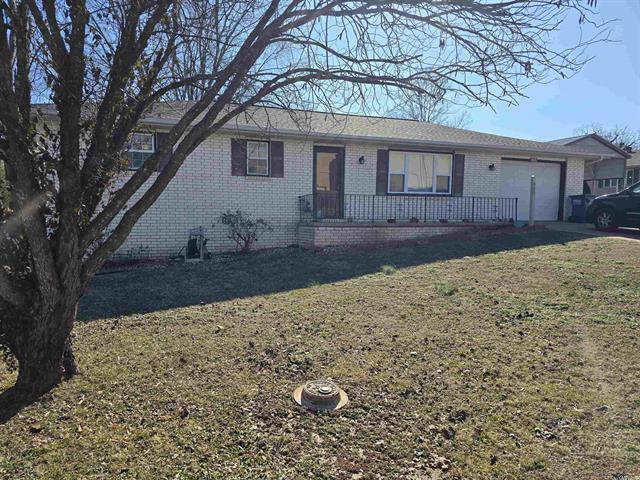 920  Sanford  Mountain Home, AR