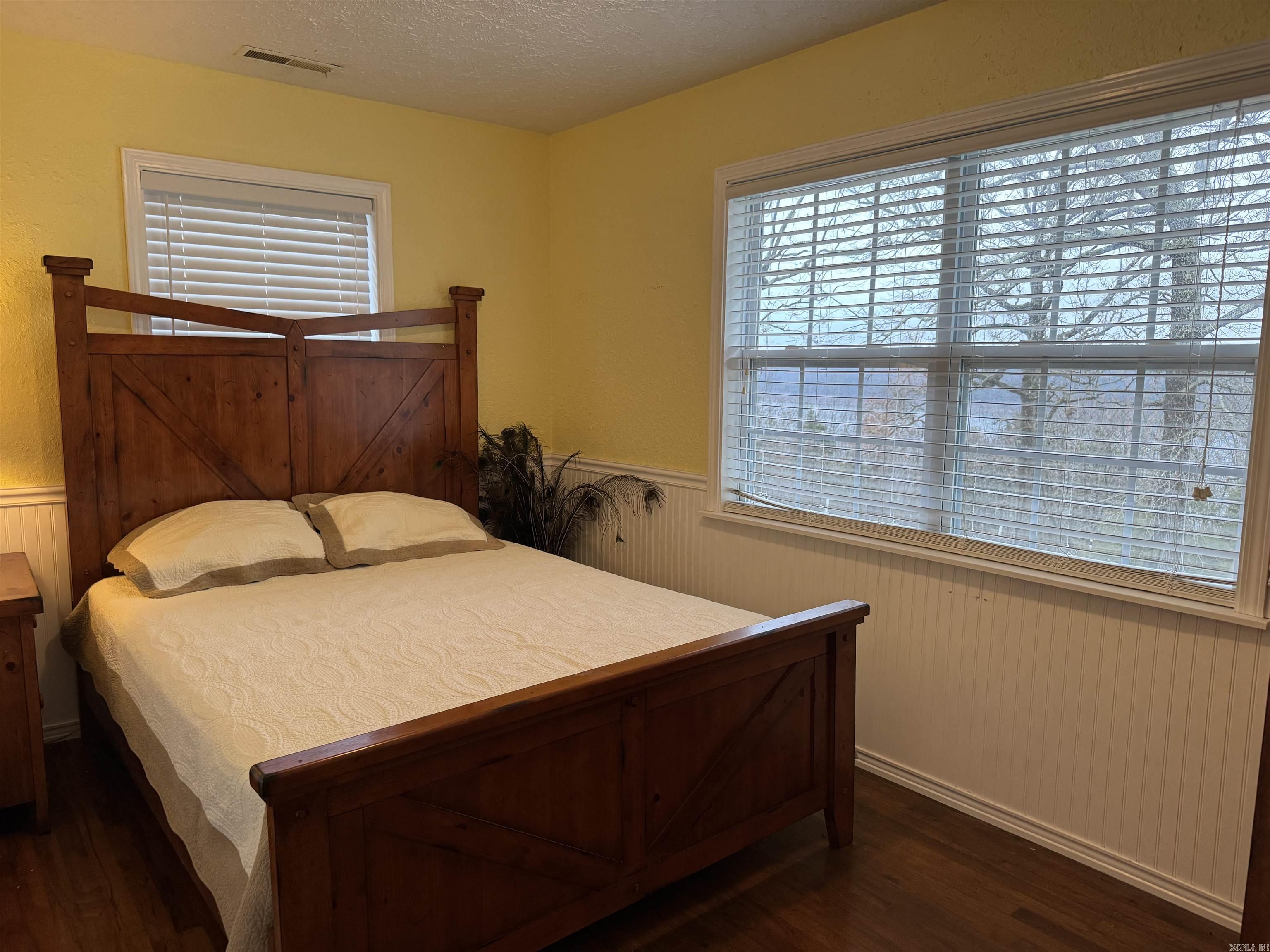 20725  Horseshoe Bend RD  Lead Hill, AR