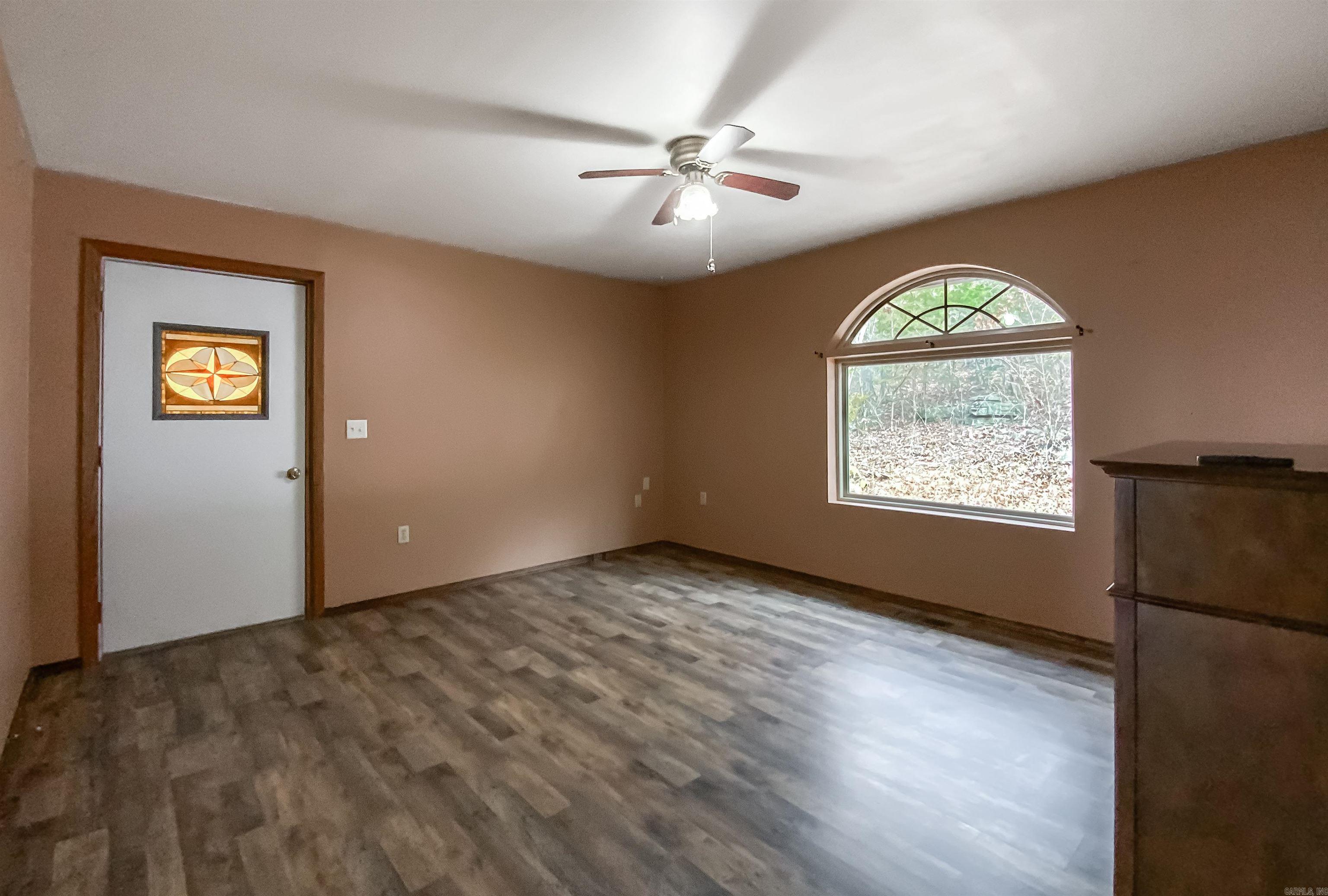 259  MC 3063  Yellville, AR