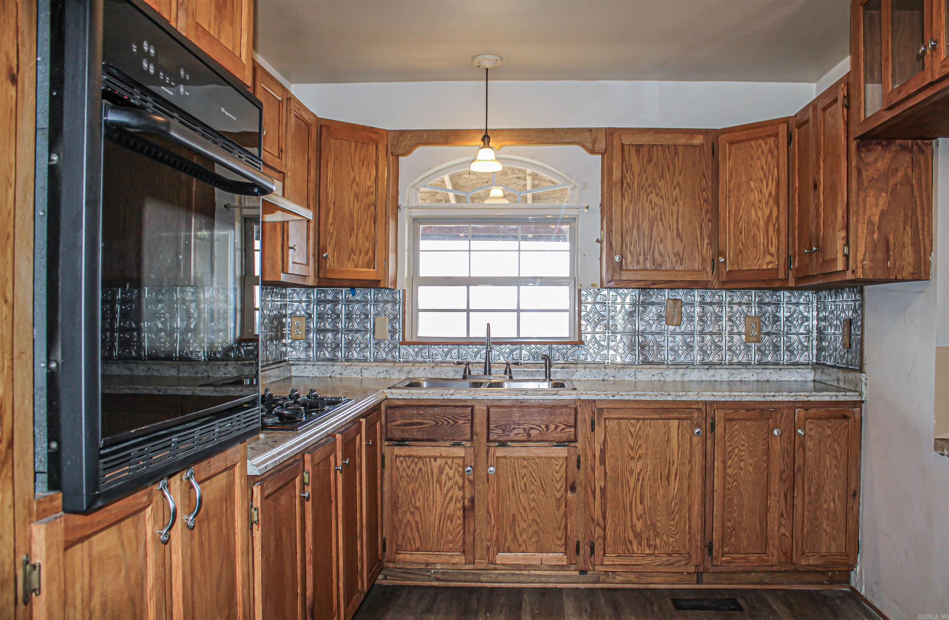 259  MC 3063  Yellville, AR
