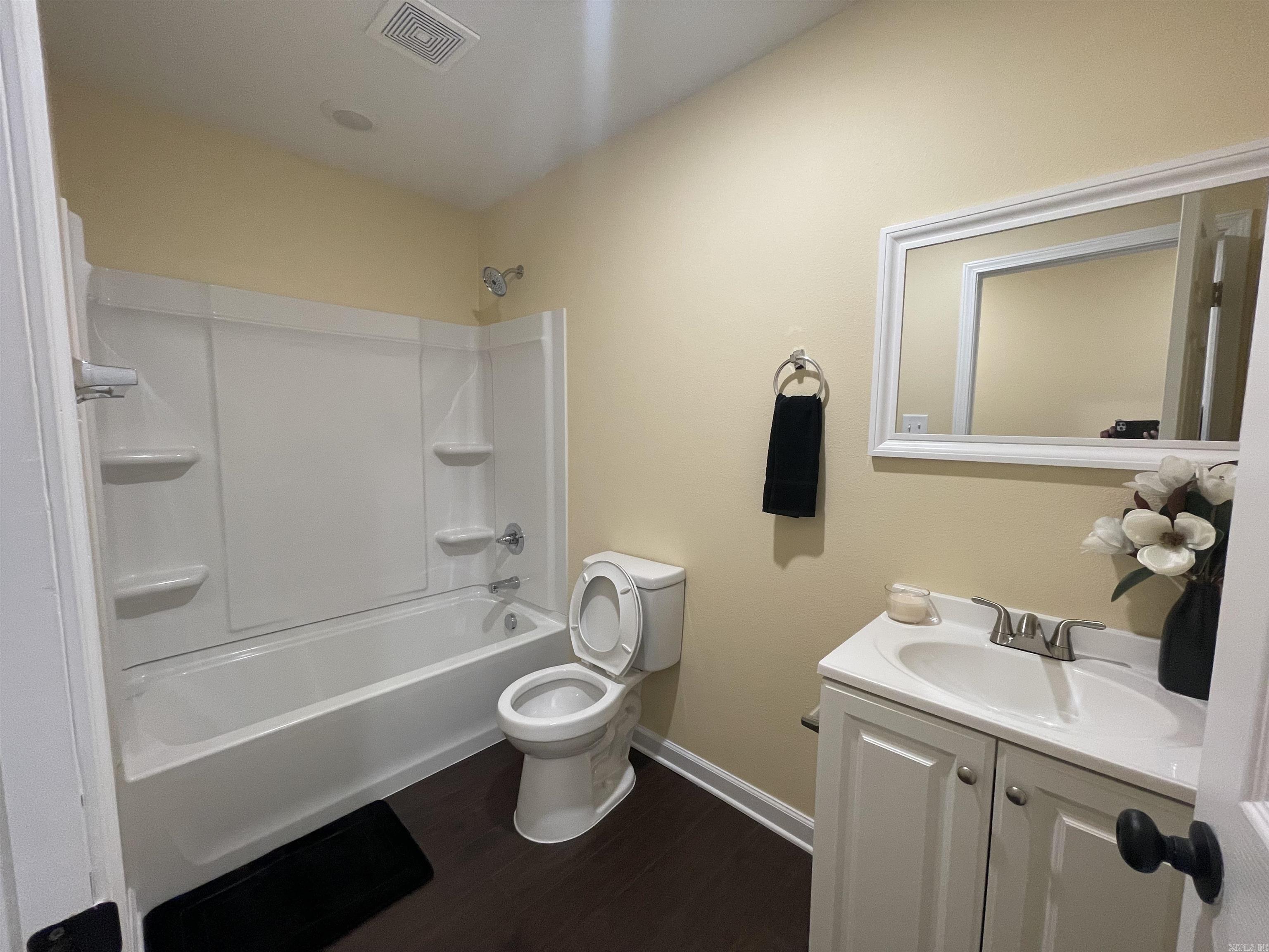 21214  Rich  Little Rock, AR