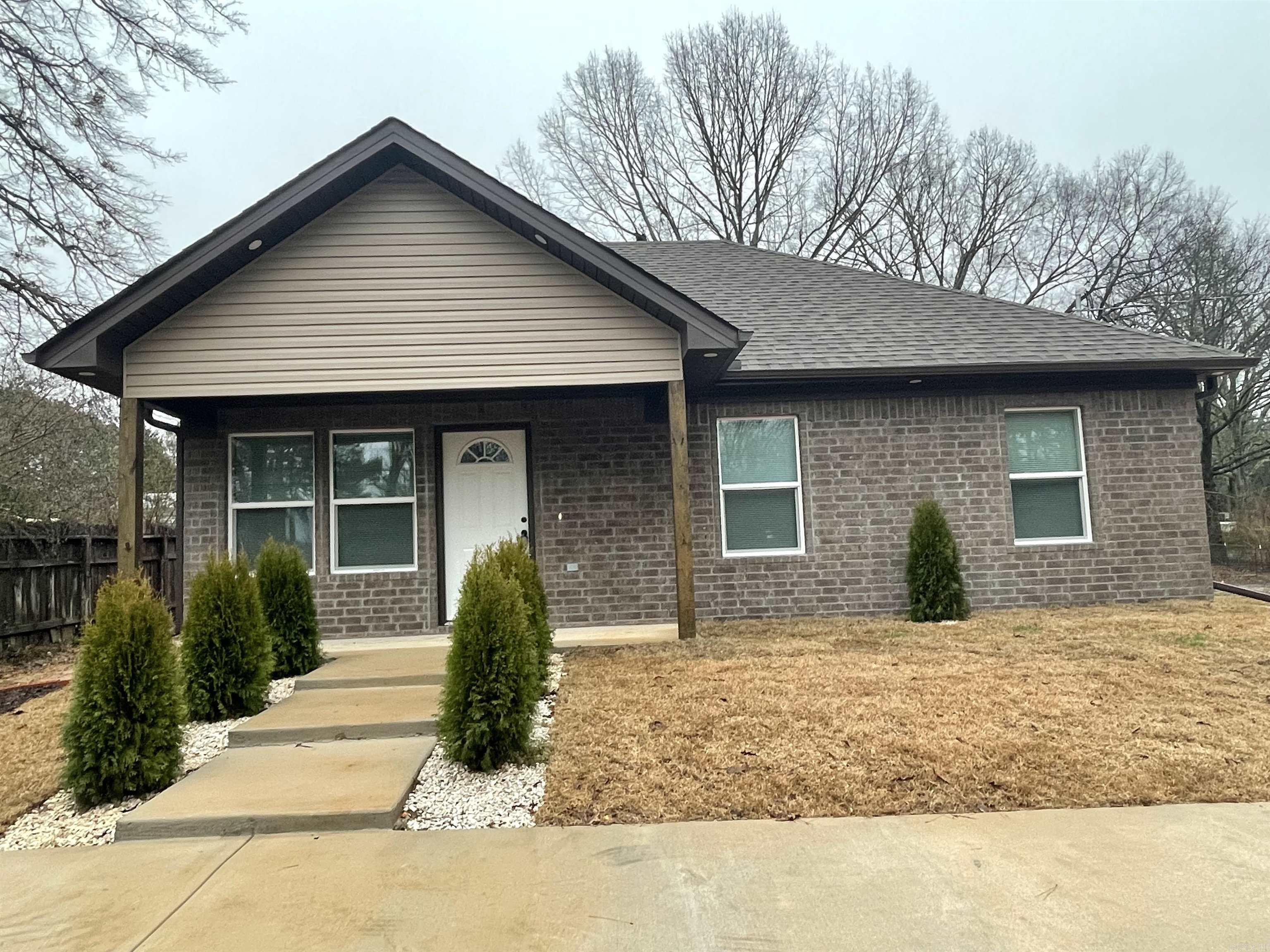 21214  Rich  Little Rock, AR
