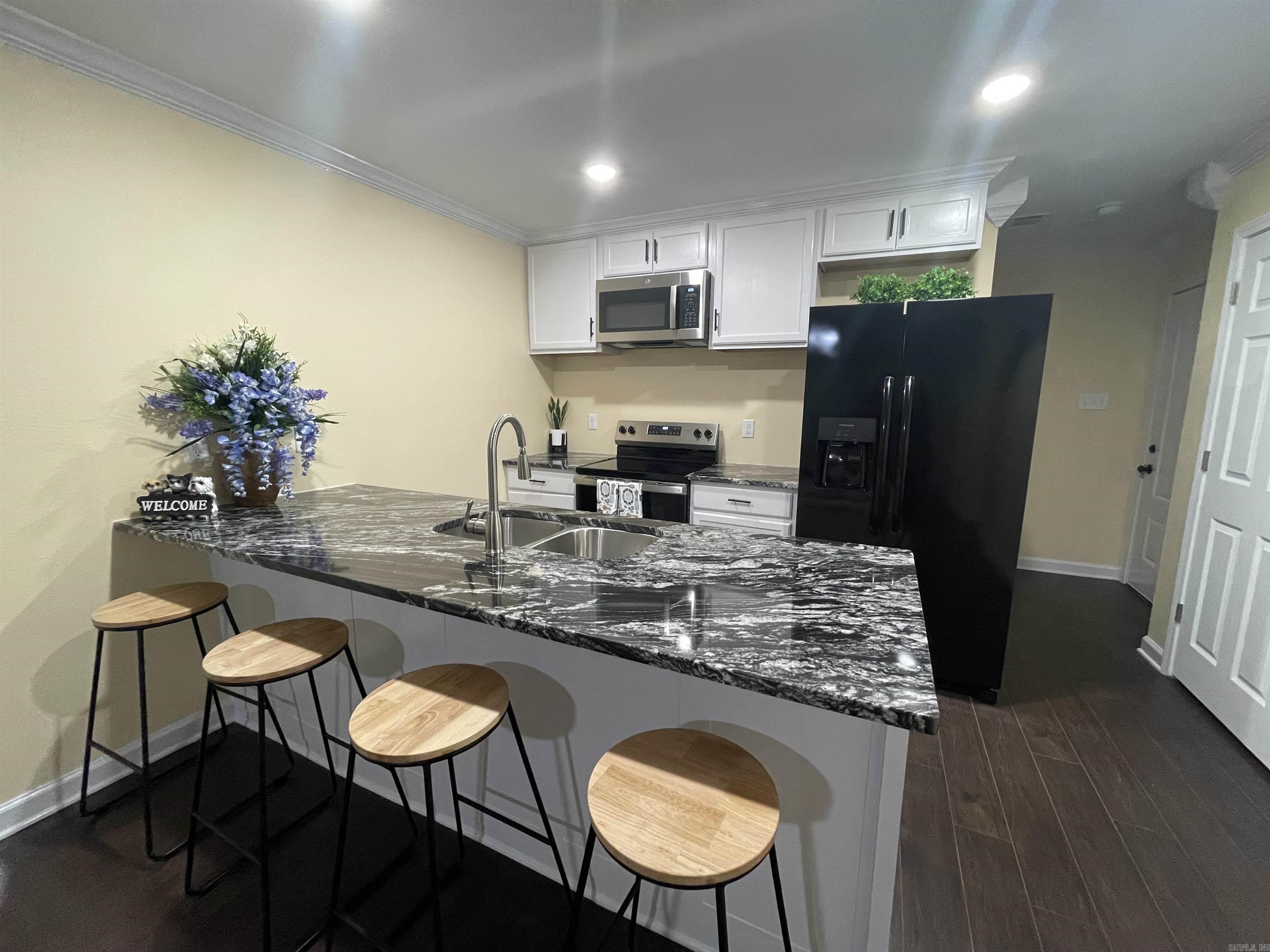 21214  Rich  Little Rock, AR