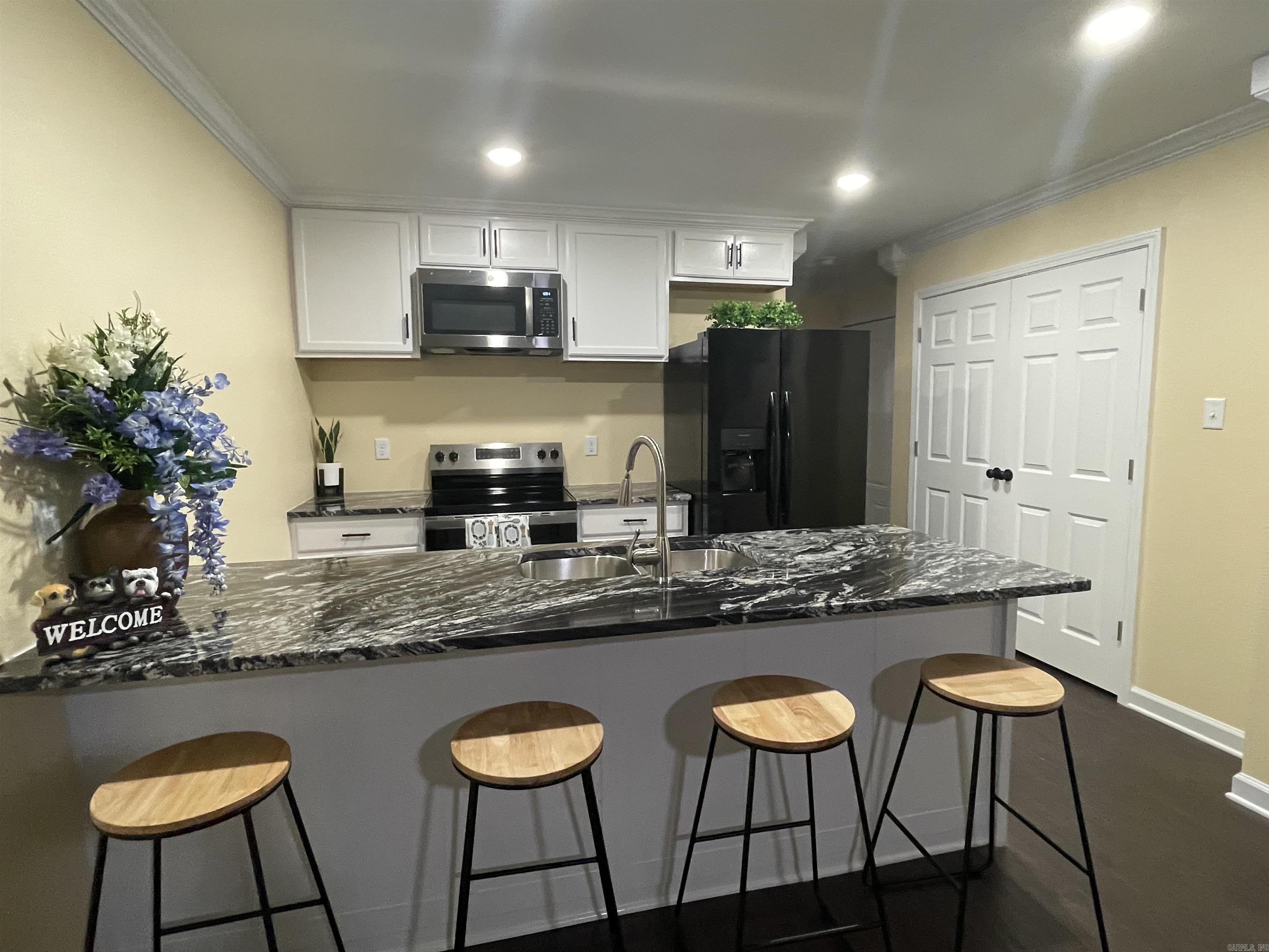 21214  Rich  Little Rock, AR
