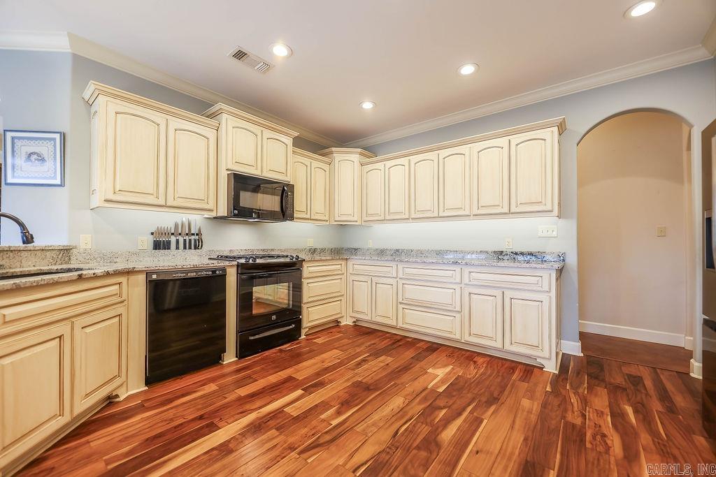 420 Augusta Dr