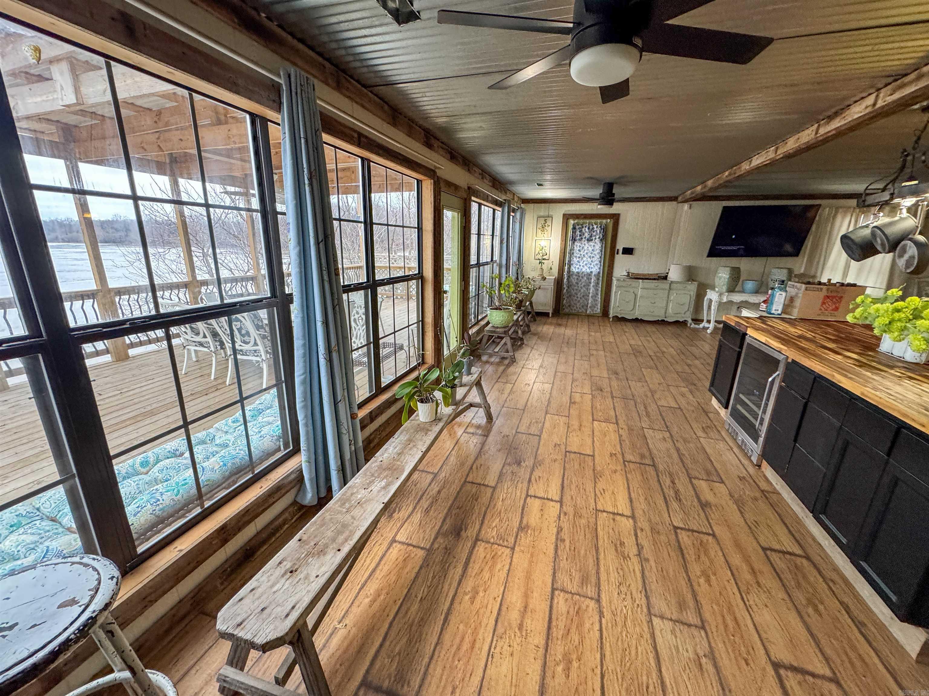 469  Woodruff 191  Augusta, AR