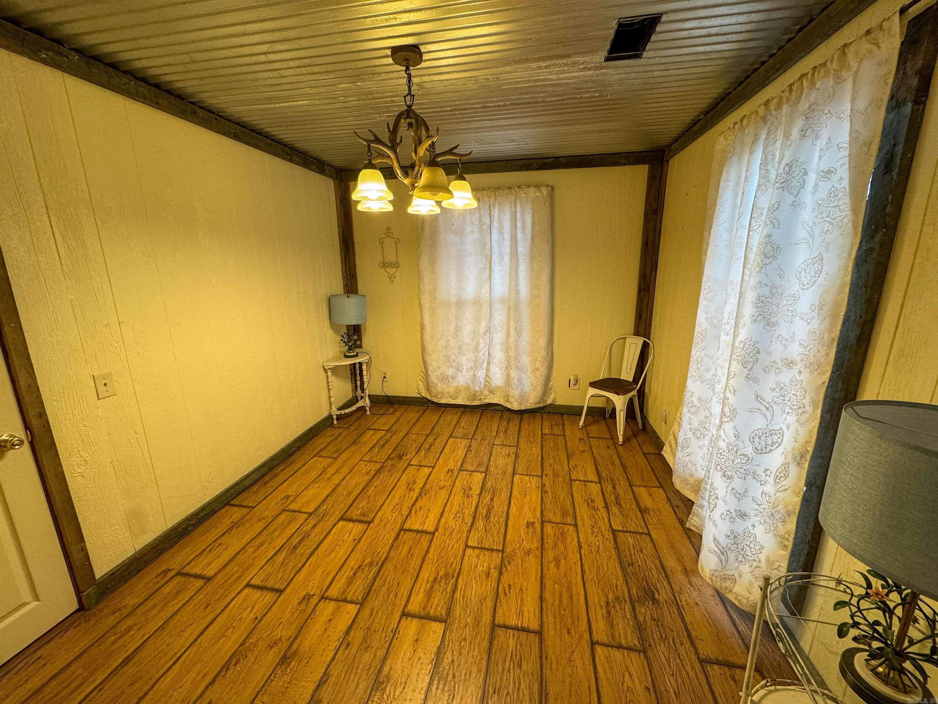 469  Woodruff 191  Augusta, AR