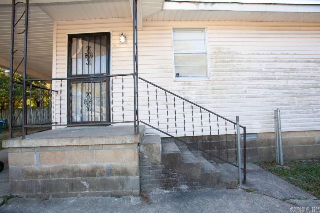 1501  Bishop Warren  Little Rock, AR
