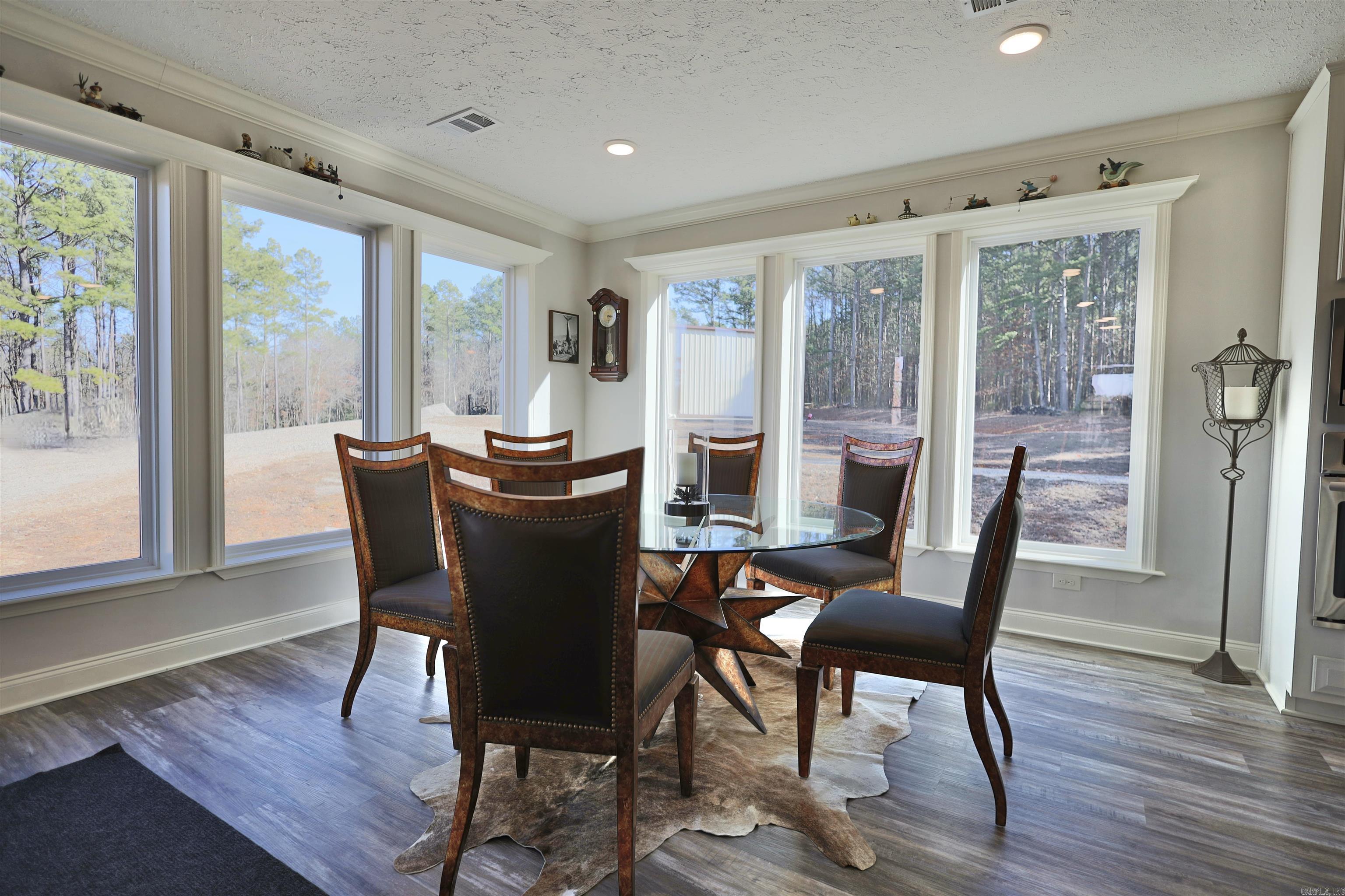 587  Owley  Mount Ida, AR