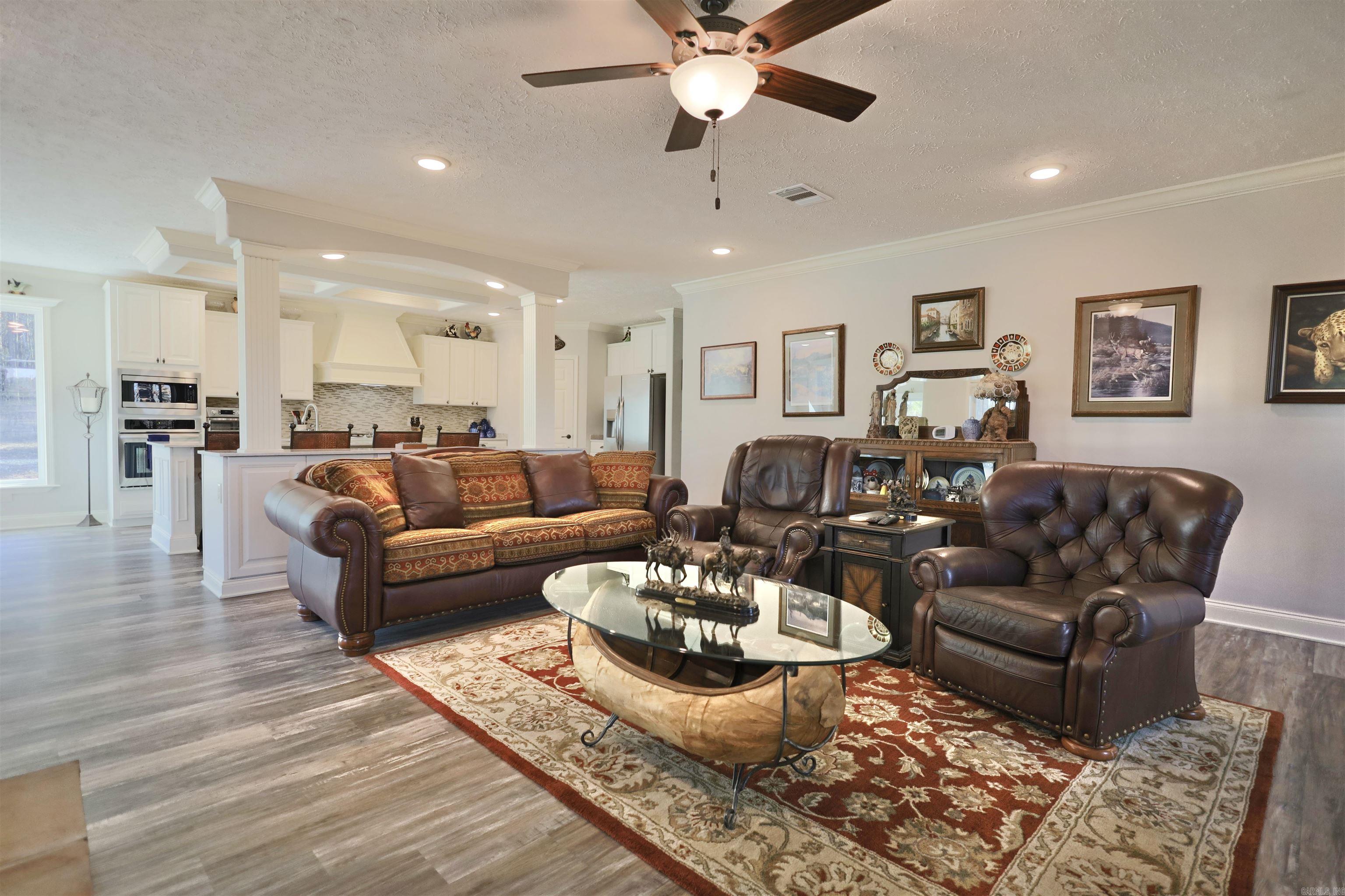 587  Owley  Mount Ida, AR