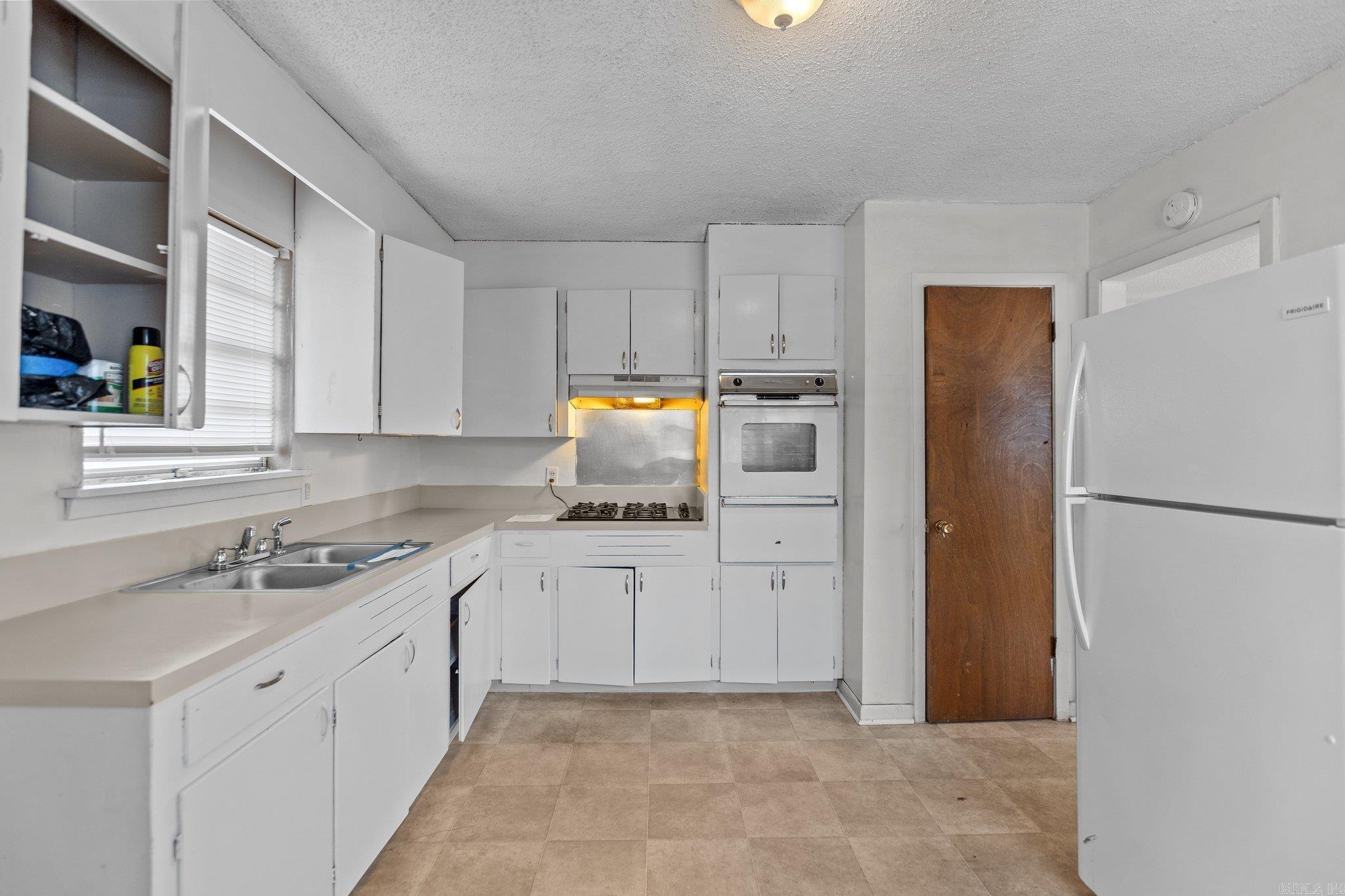7305  Kentucky  Little Rock, AR